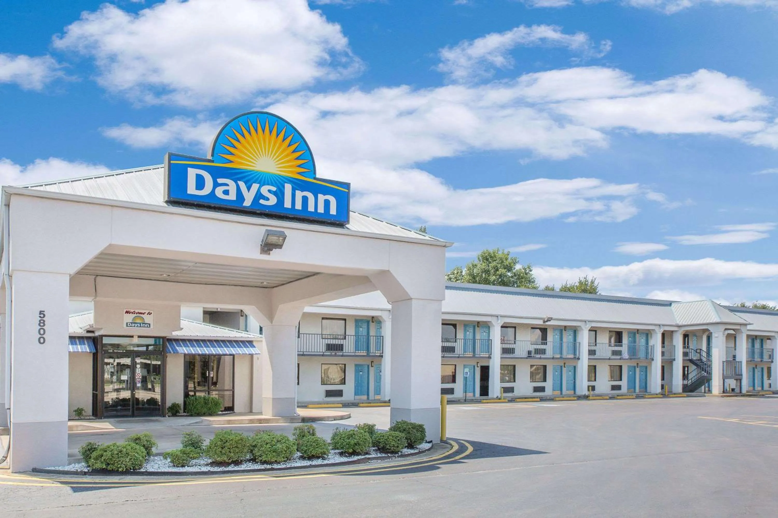 Property Building in Days Inn by Wyndham N Little Rock East