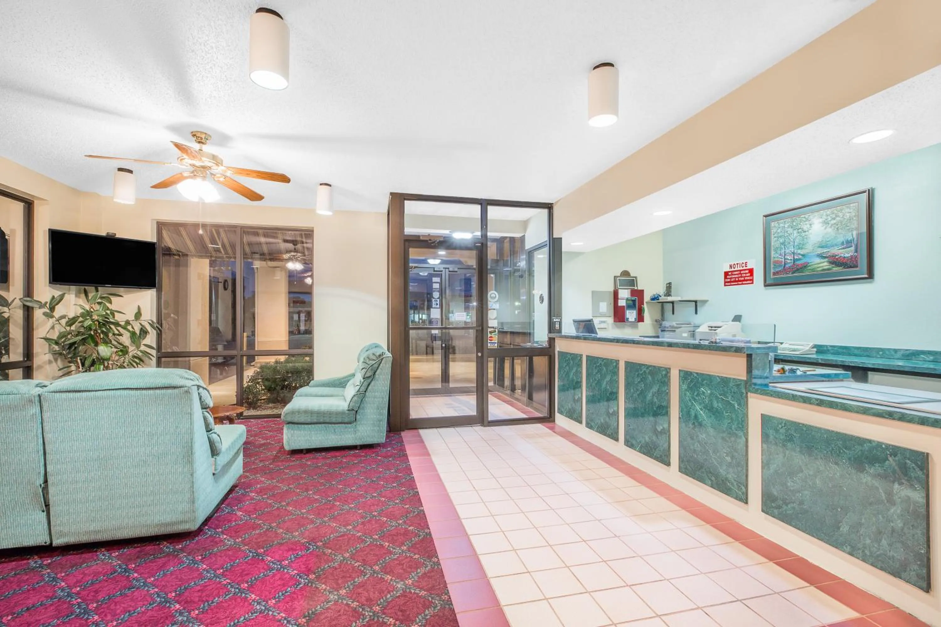 Lobby or reception, Lobby/Reception in Days Inn by Wyndham N Little Rock East