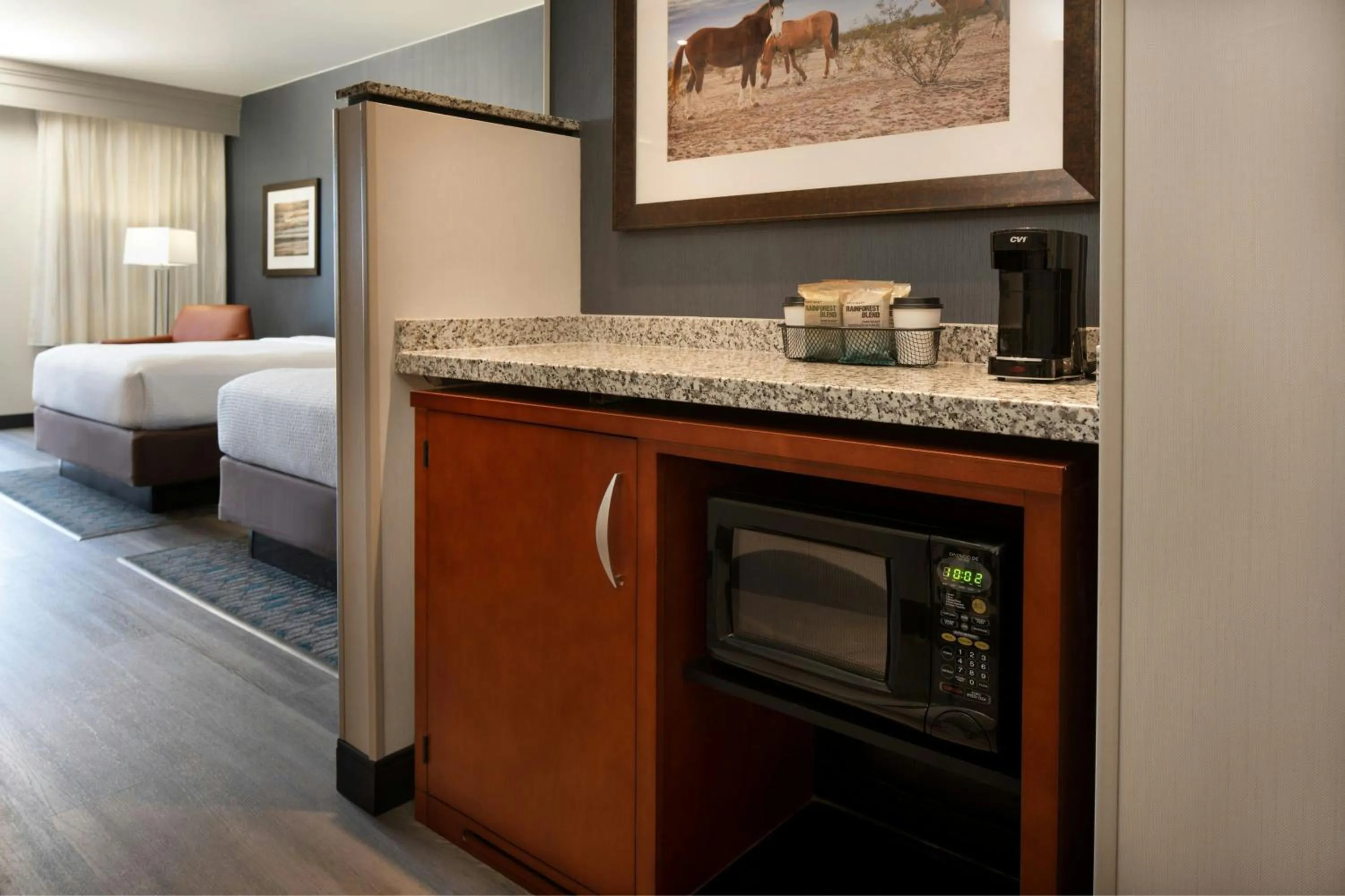 Lounge or bar, Bed in Courtyard by Marriott Scottsdale Salt River