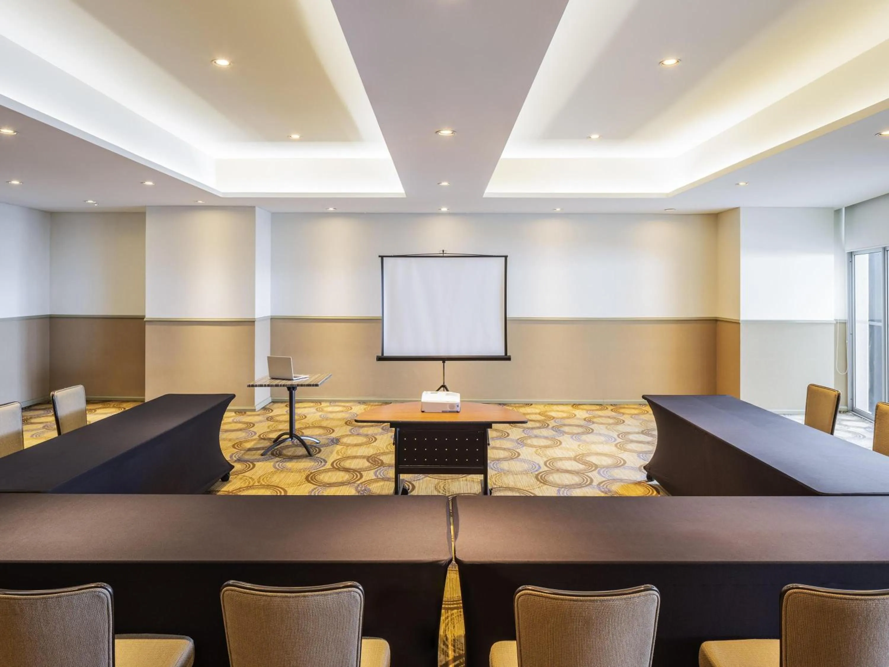 Meeting/conference room in The Paragon Hotel Mexico Santa Fe By Accor