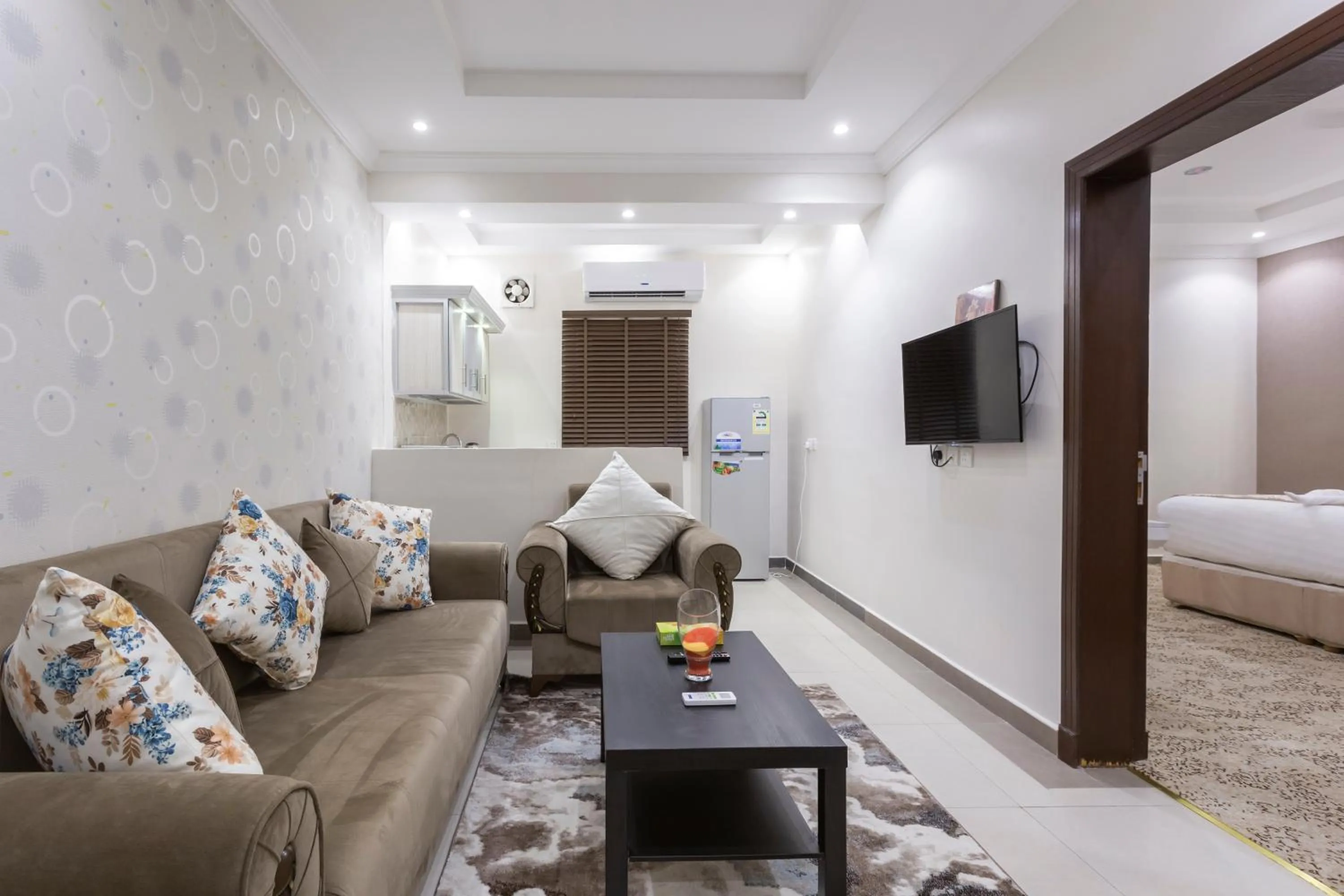 Lounge or bar, Bed in Dior Inn serviced apartments