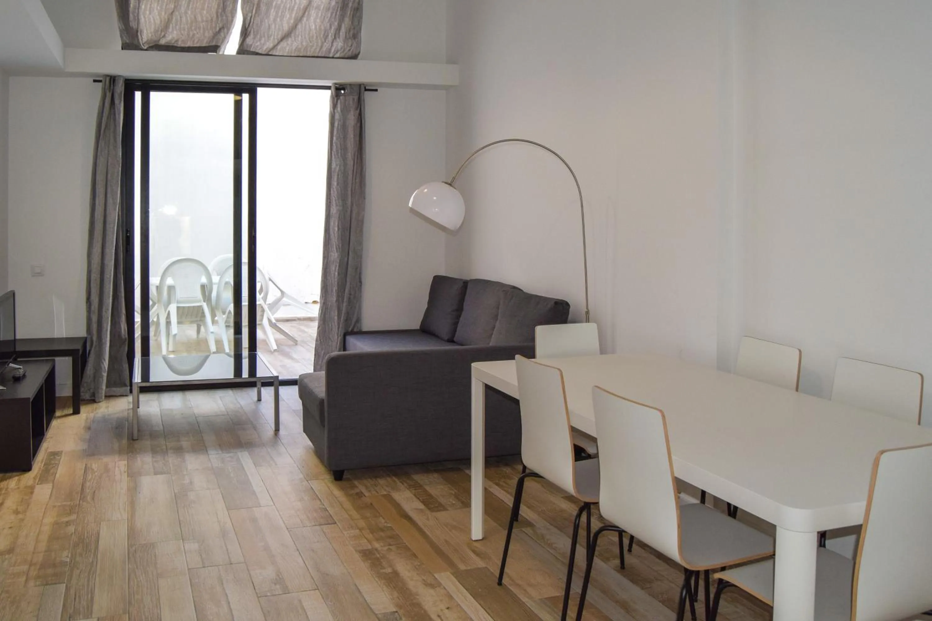 Dining area in NWT Central Station Apartments
