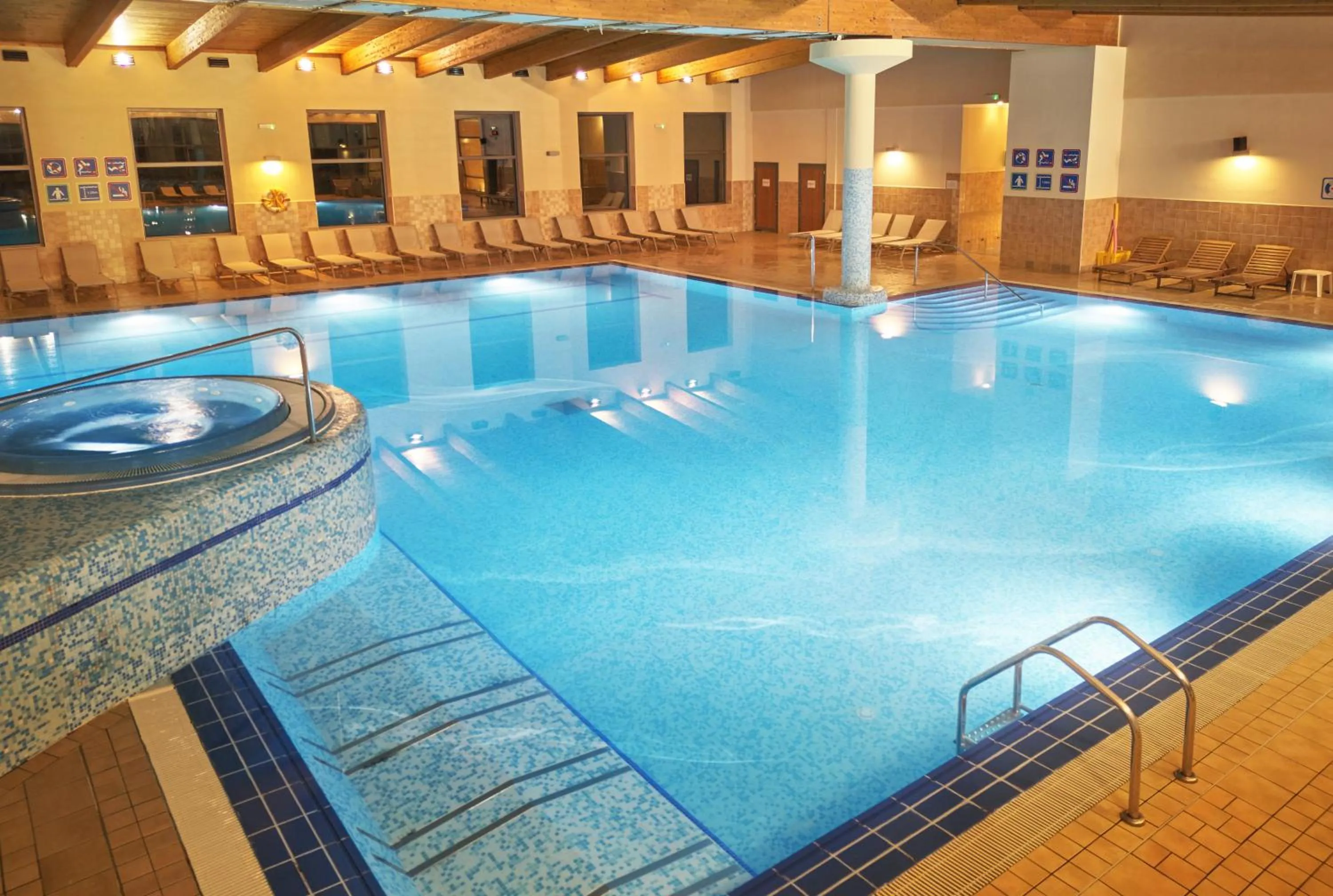 Swimming pool in Villas - Hotel & Resort Adria Ankaran