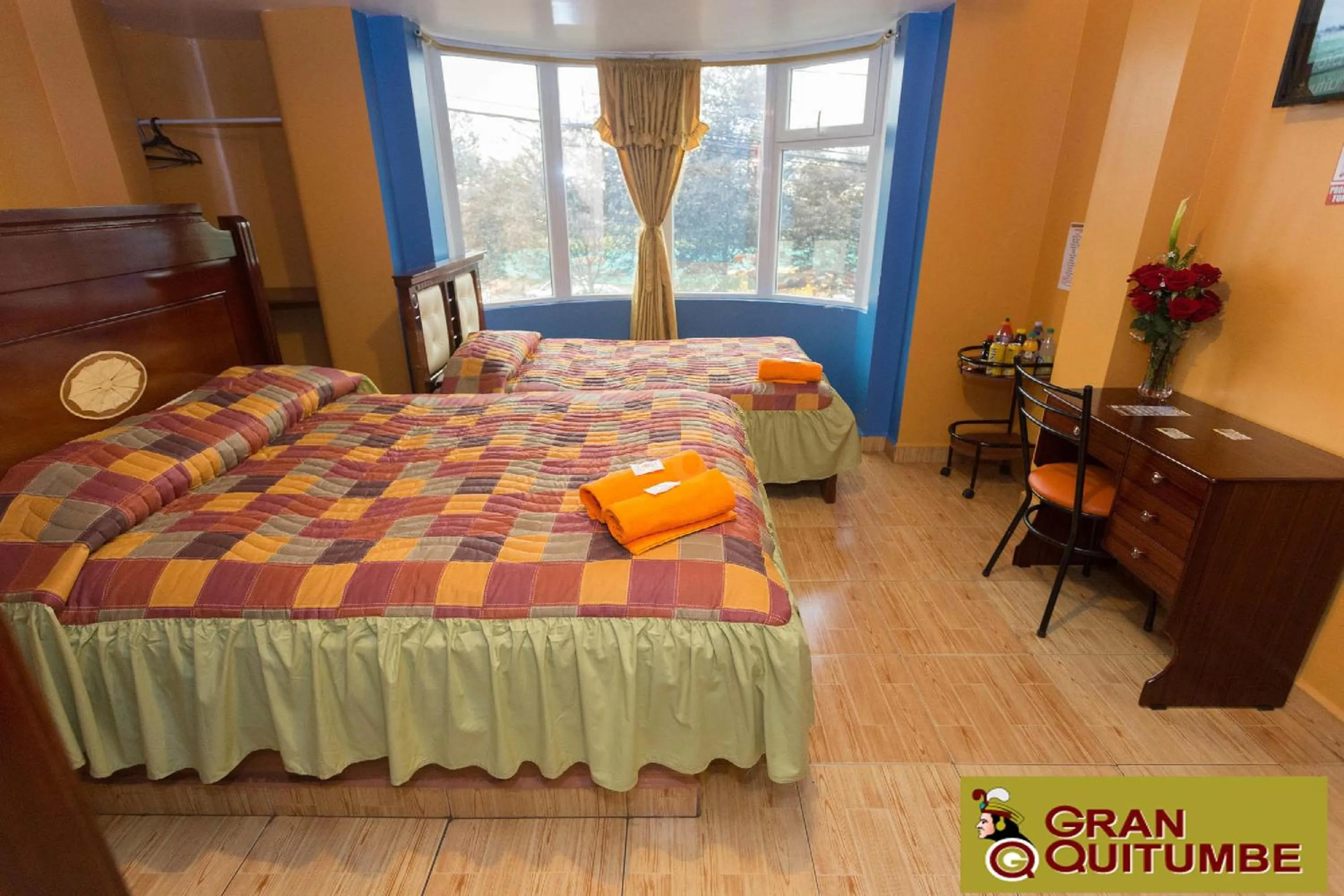 Photo of the whole room, Bed in Hotel Gran Quitumbe