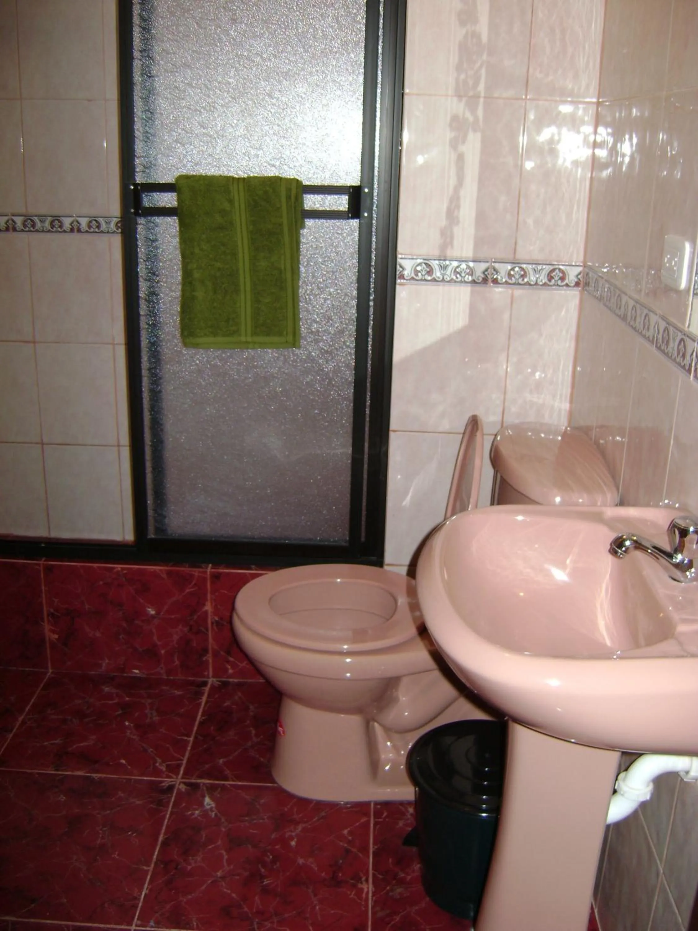 Bathroom in Hotel Gran Quitumbe