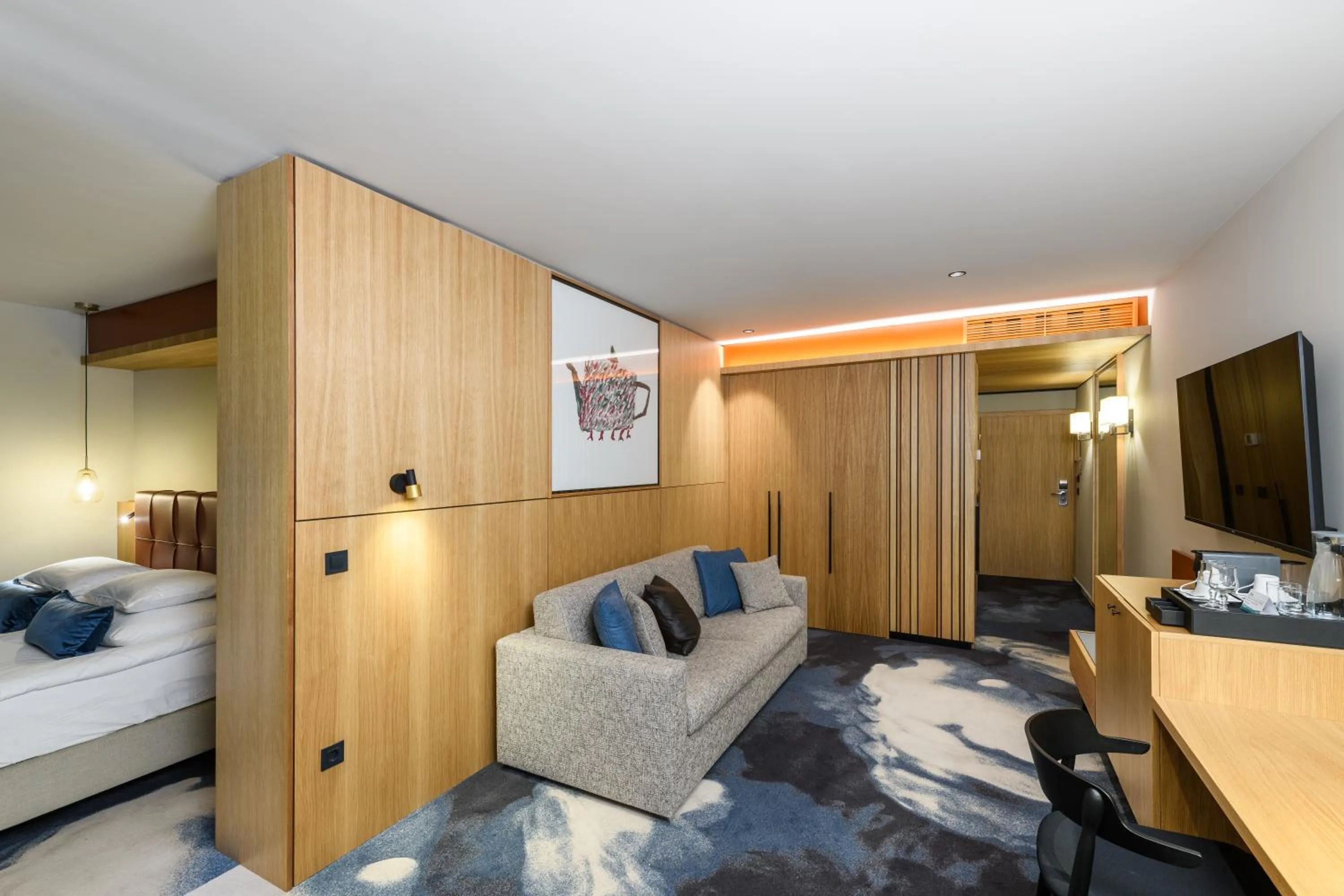 Seating area, Bed in Hotel Svoboda - Terme Krka