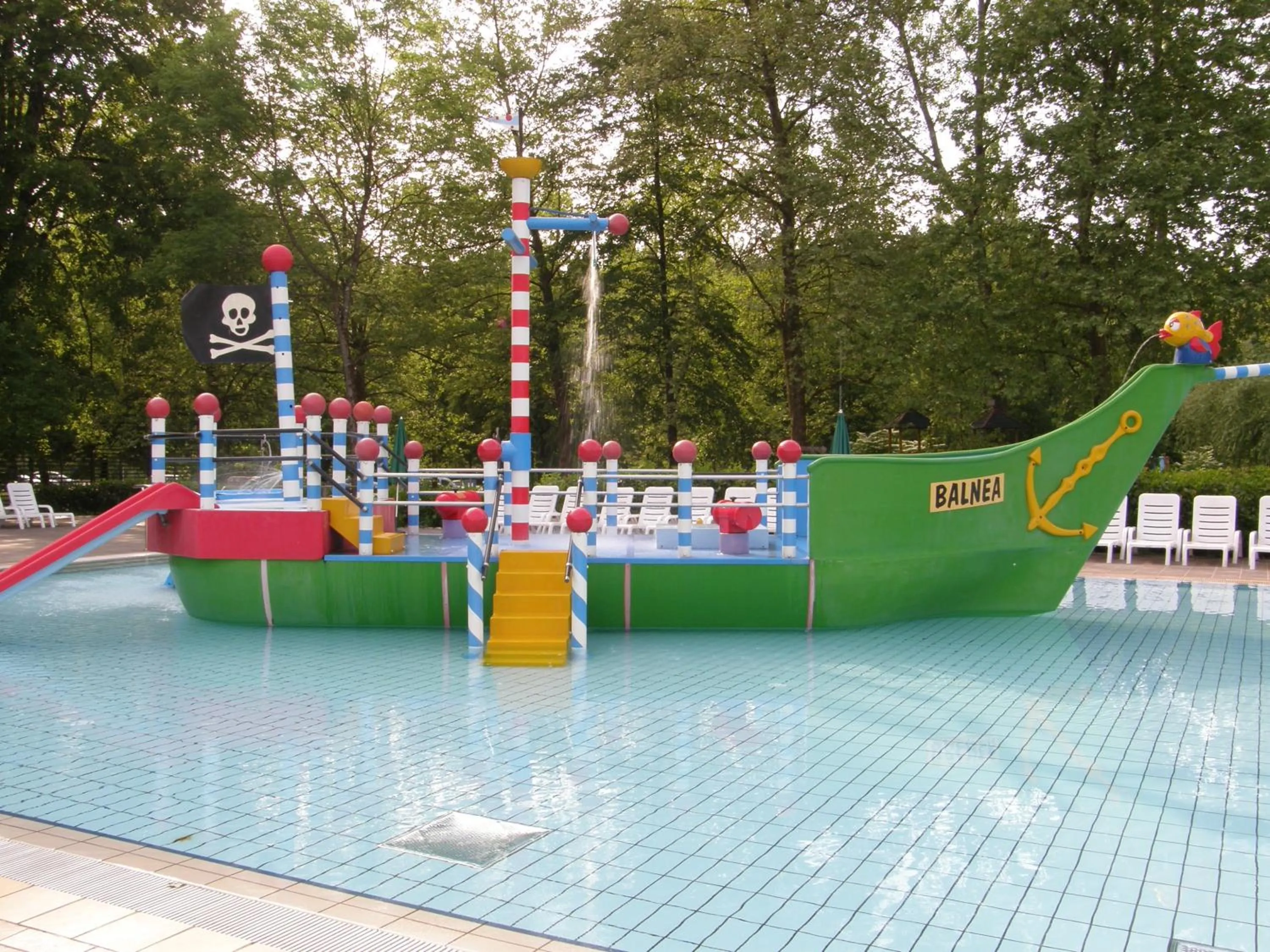 Facade/entrance in Hotel Kristal - Terme Krka