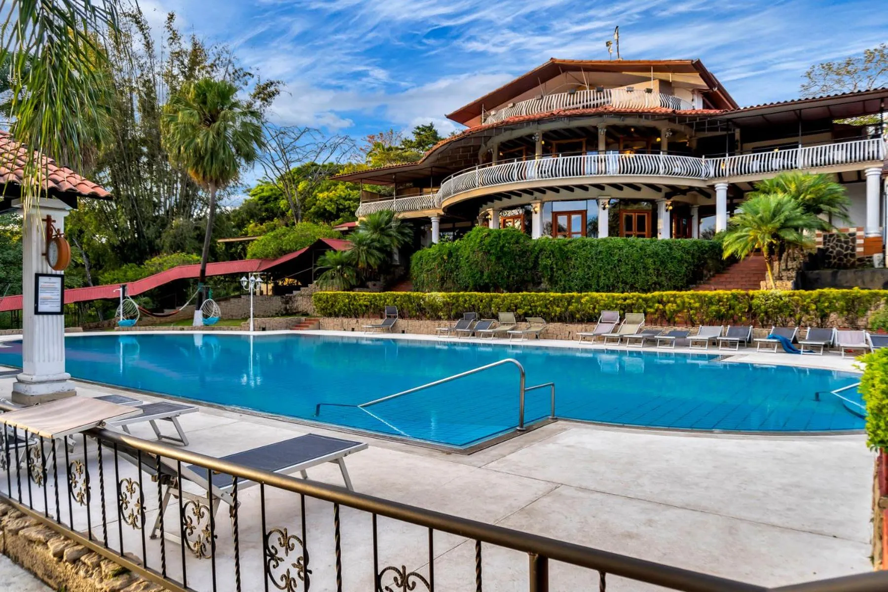 Swimming pool in Hotel Martino Spa and Resort