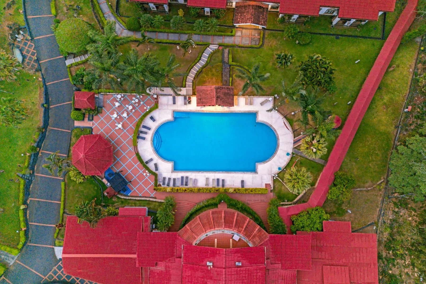 Property building in Hotel Martino Spa and Resort