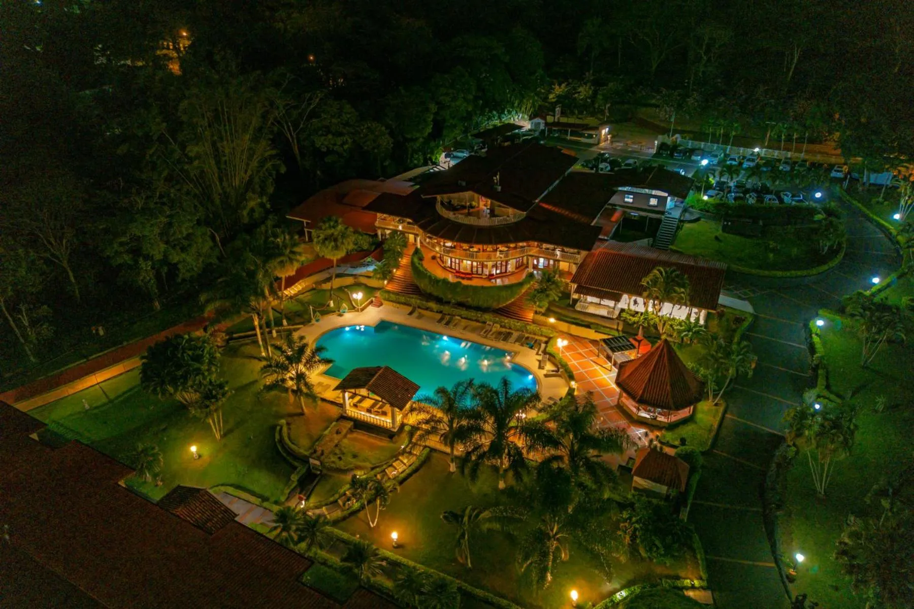 Property building in Hotel Martino Spa and Resort