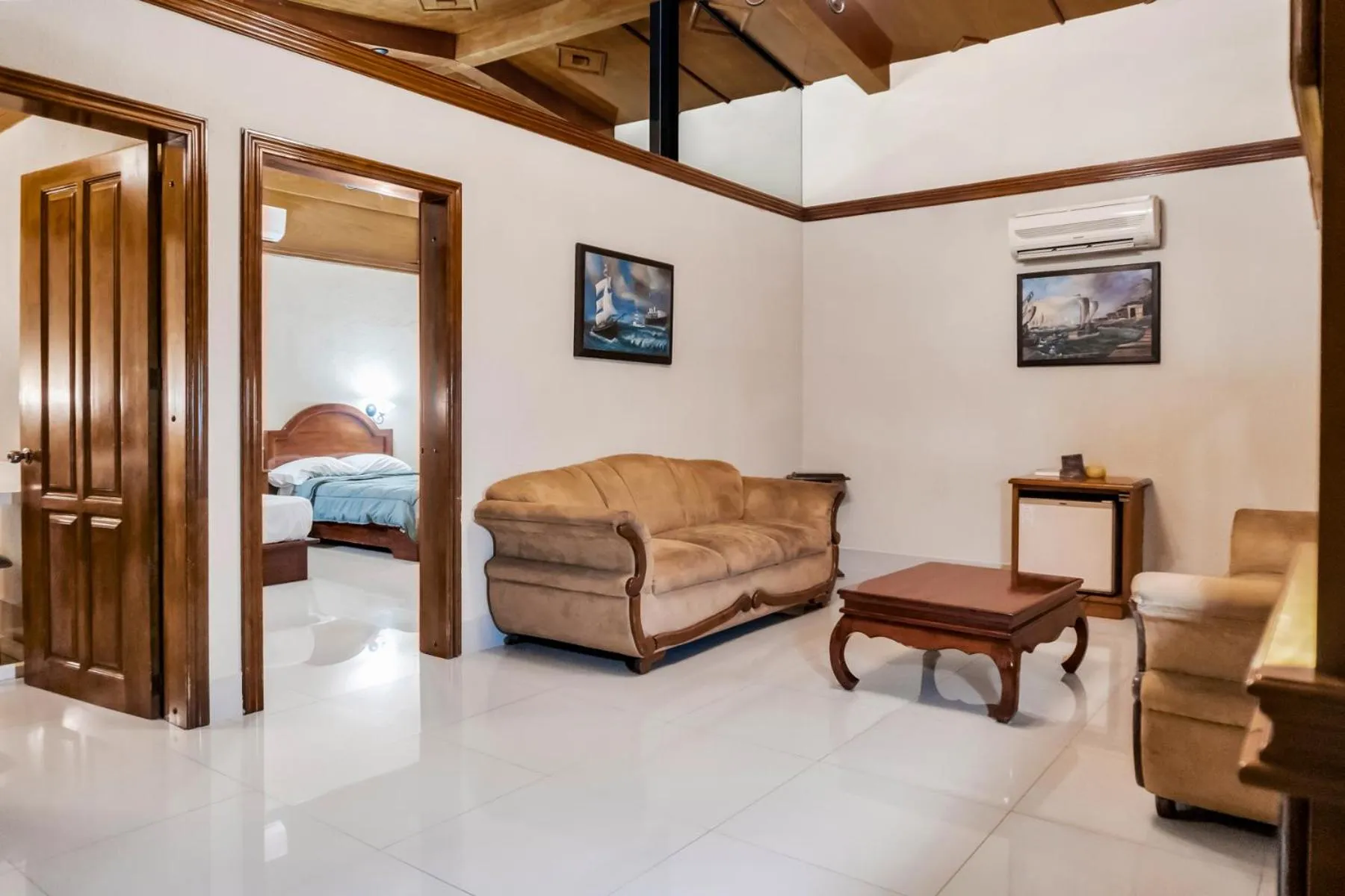 Living room, Bed in Hotel Martino Spa and Resort