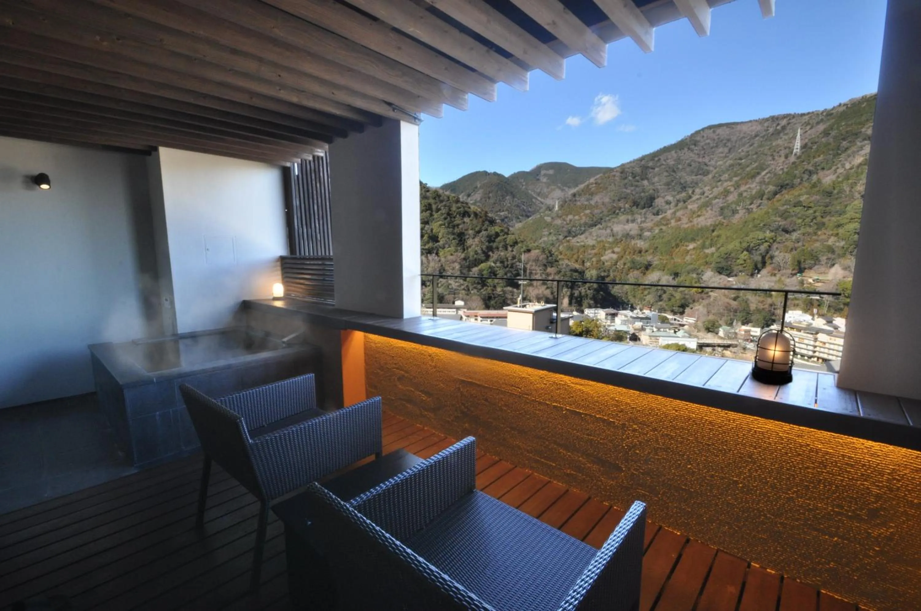 Natural landscape in Aura Tachibana