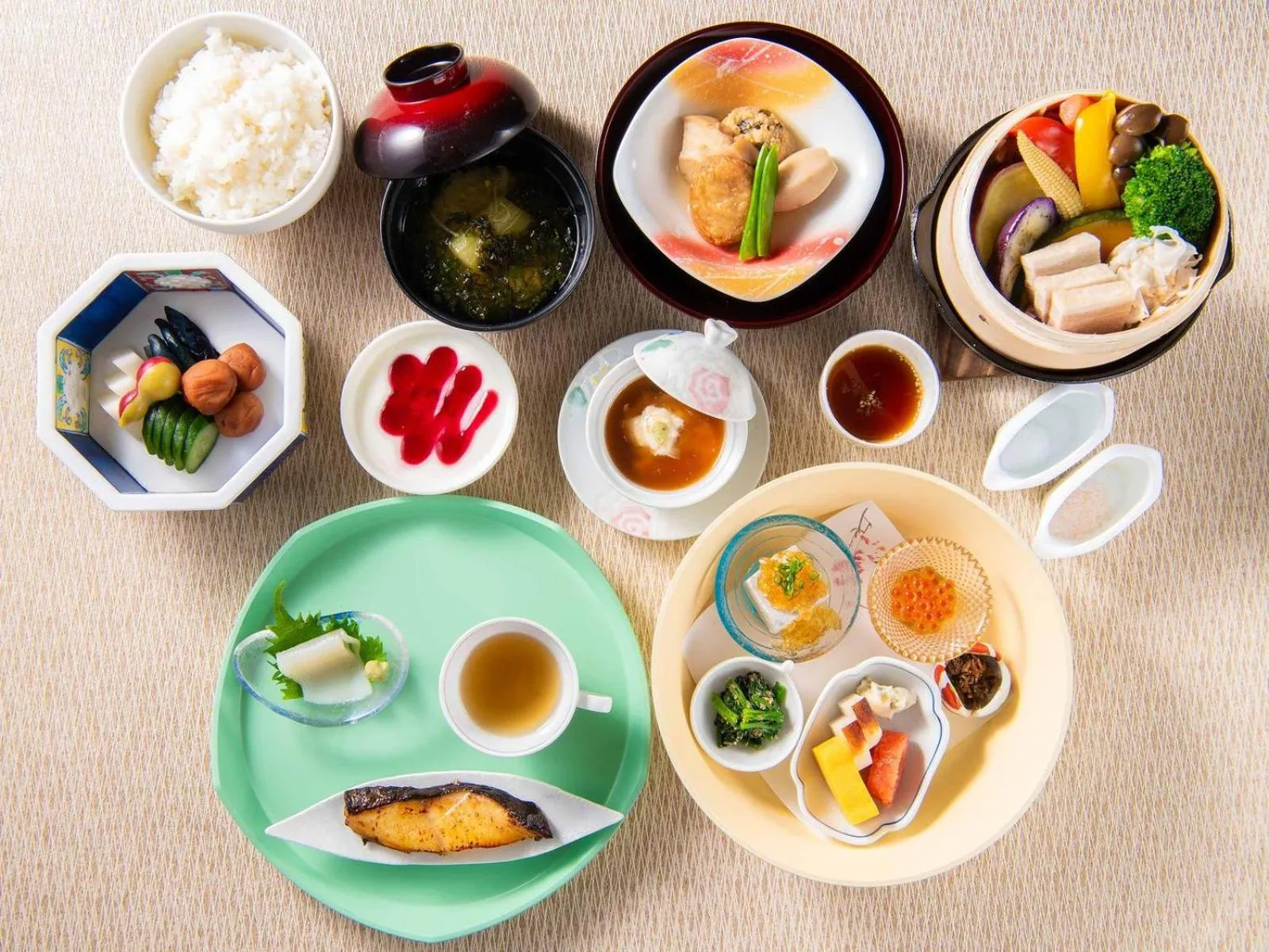 Food in Aura Tachibana