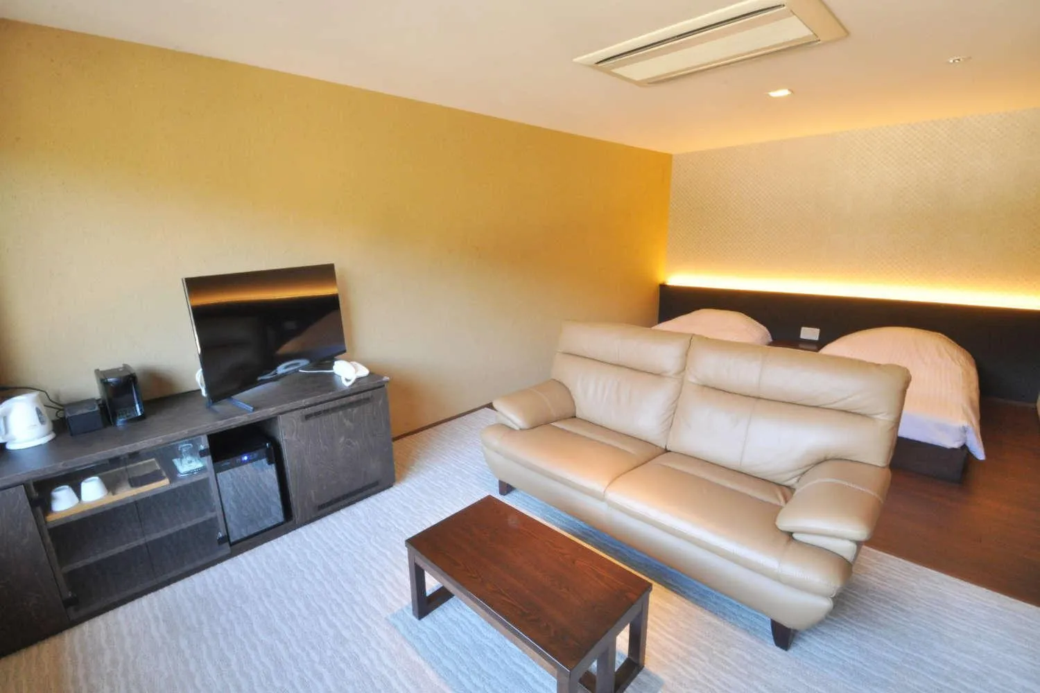 Bed in Aura Tachibana