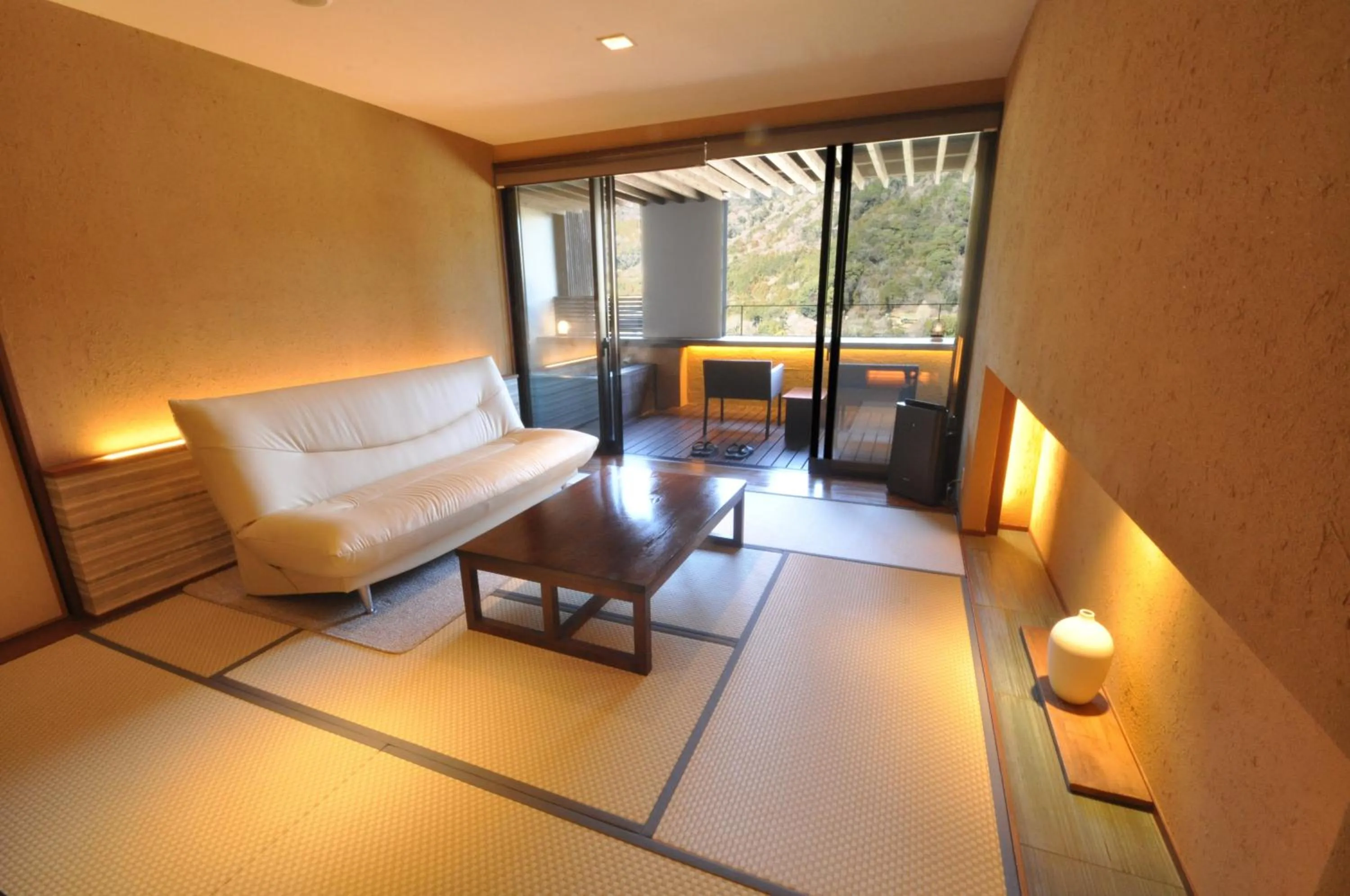 Natural landscape, Bed in Aura Tachibana