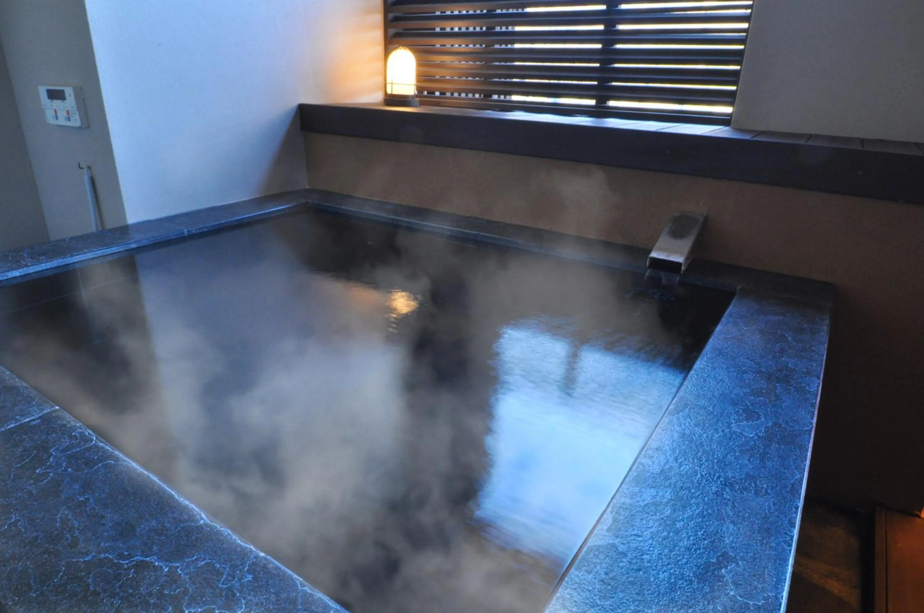 Mountain view in Aura Tachibana