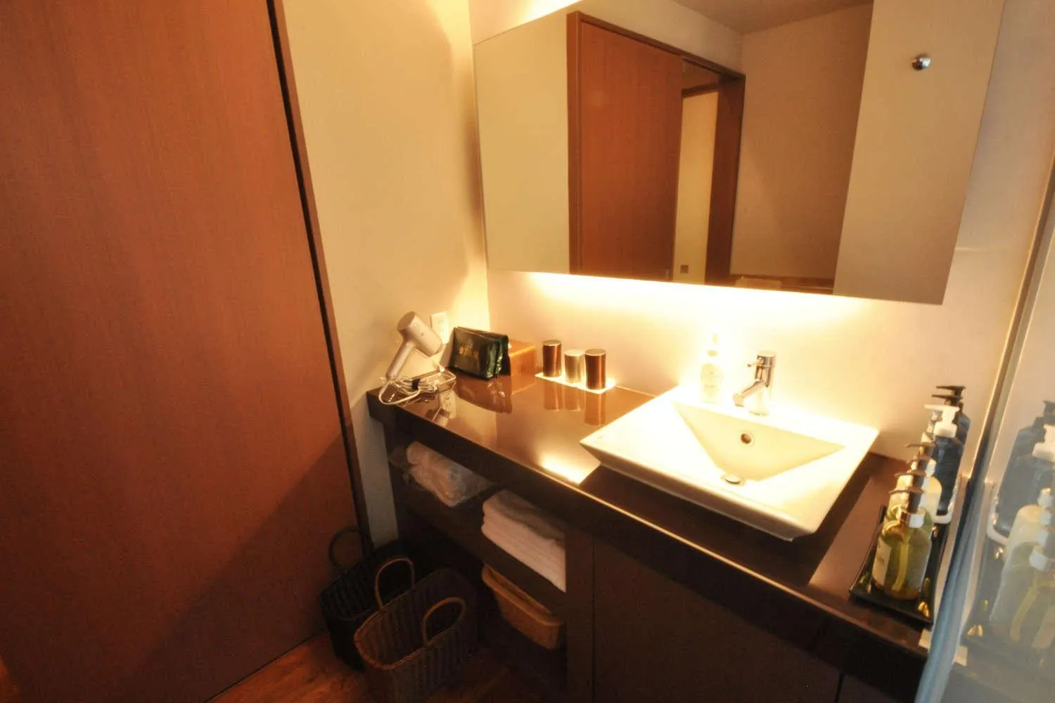 Bathroom in Aura Tachibana