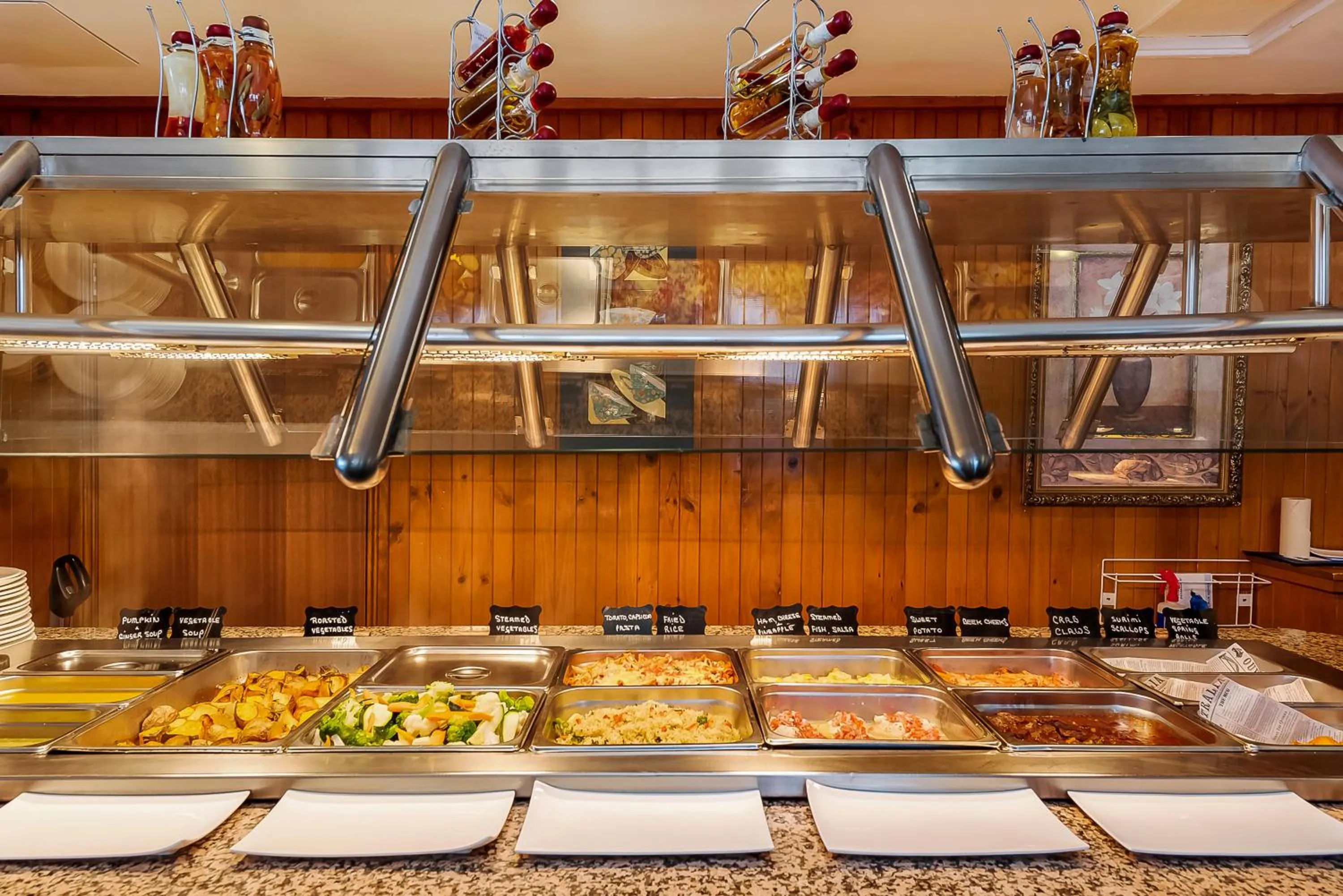 Restaurant/places to eat in Marquis Hotel Motel