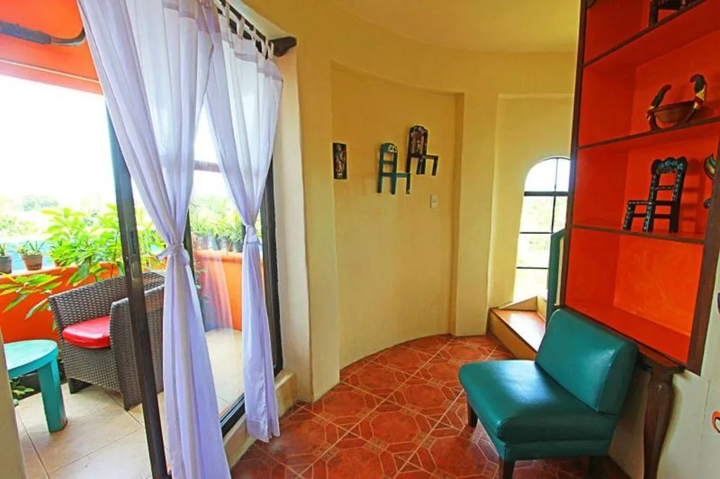 Facade/entrance in Florentina Homes