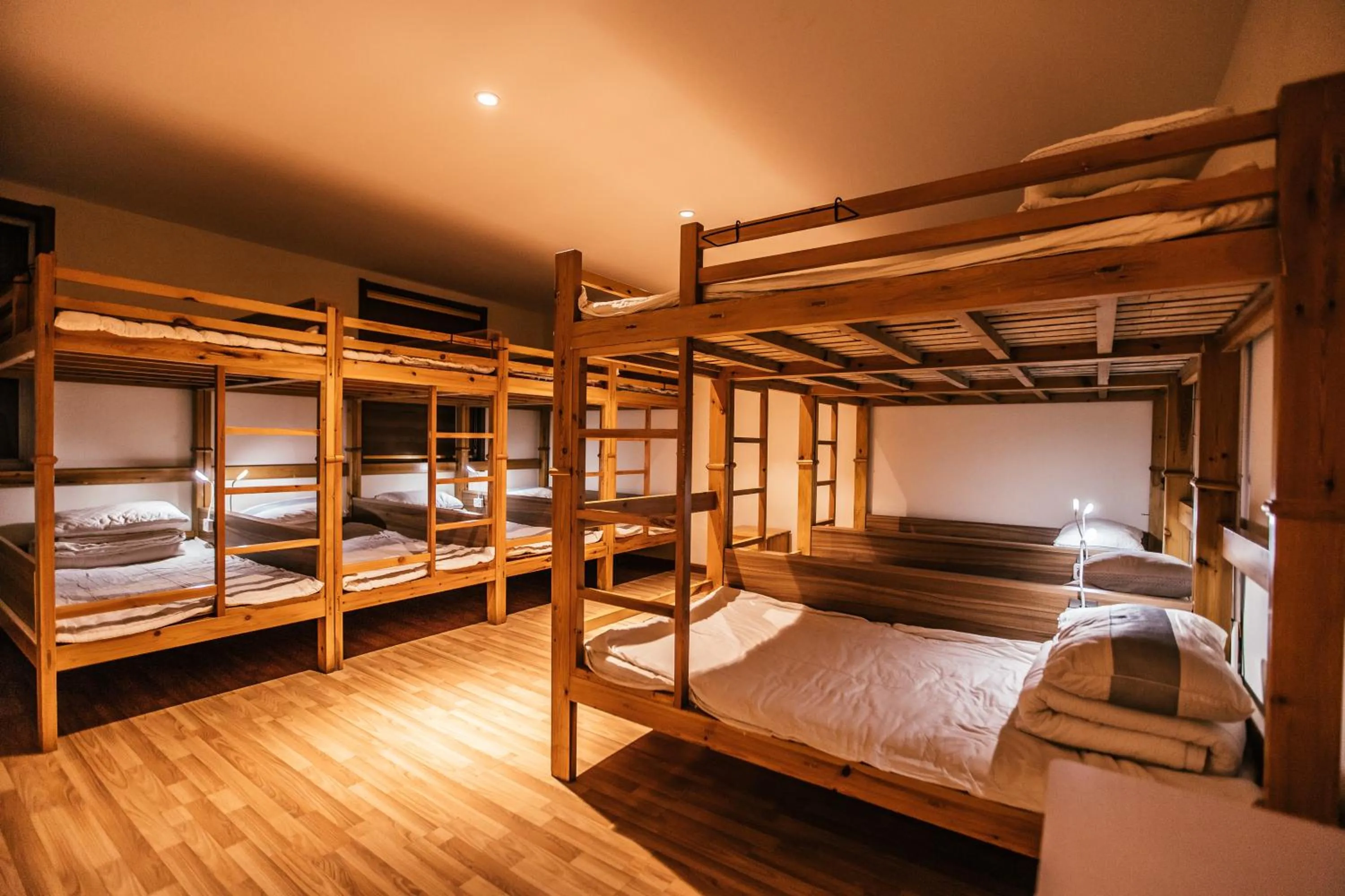 bunk bed, Bed in Qufu International Youth Hostel