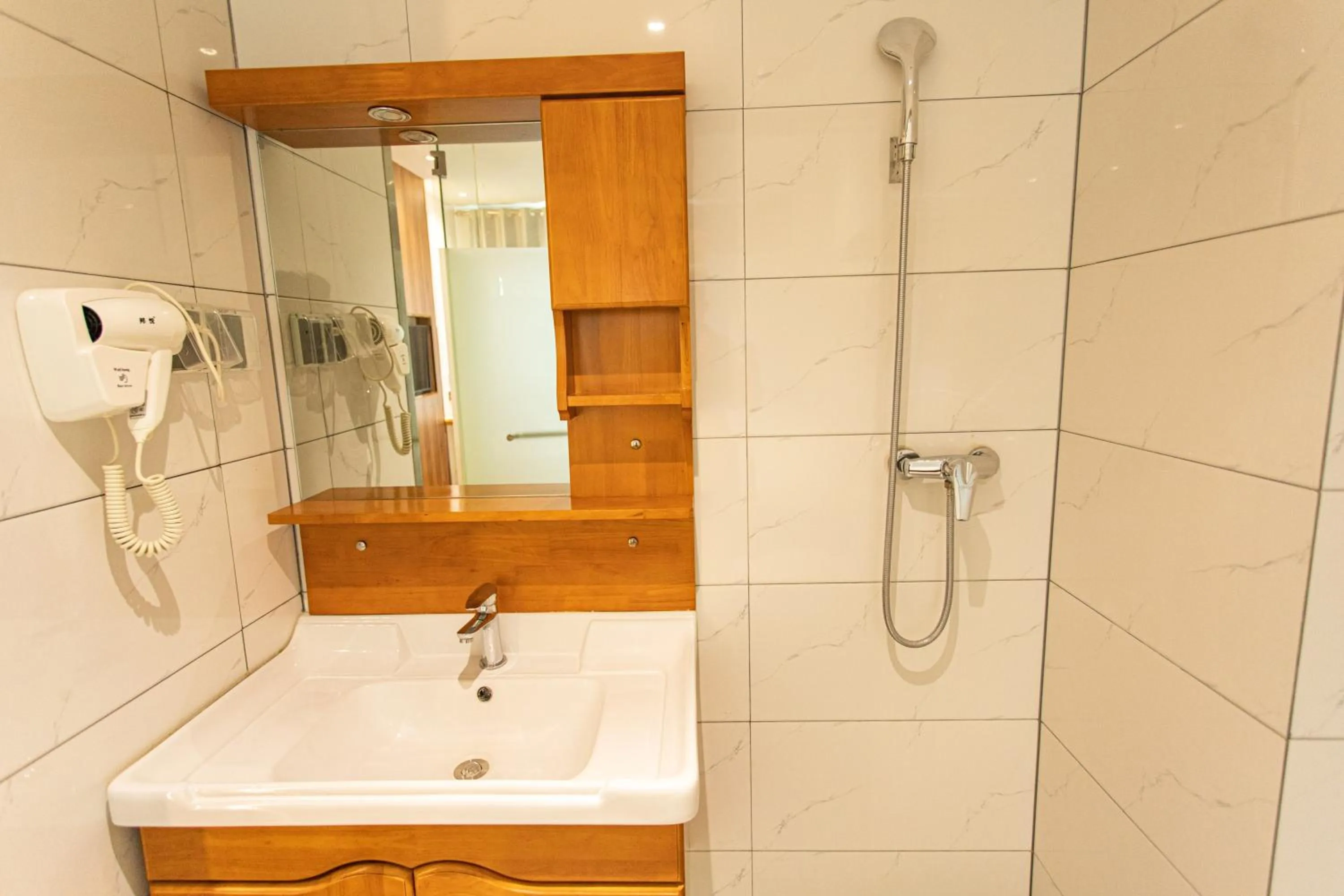 Bathroom in Qufu International Youth Hostel