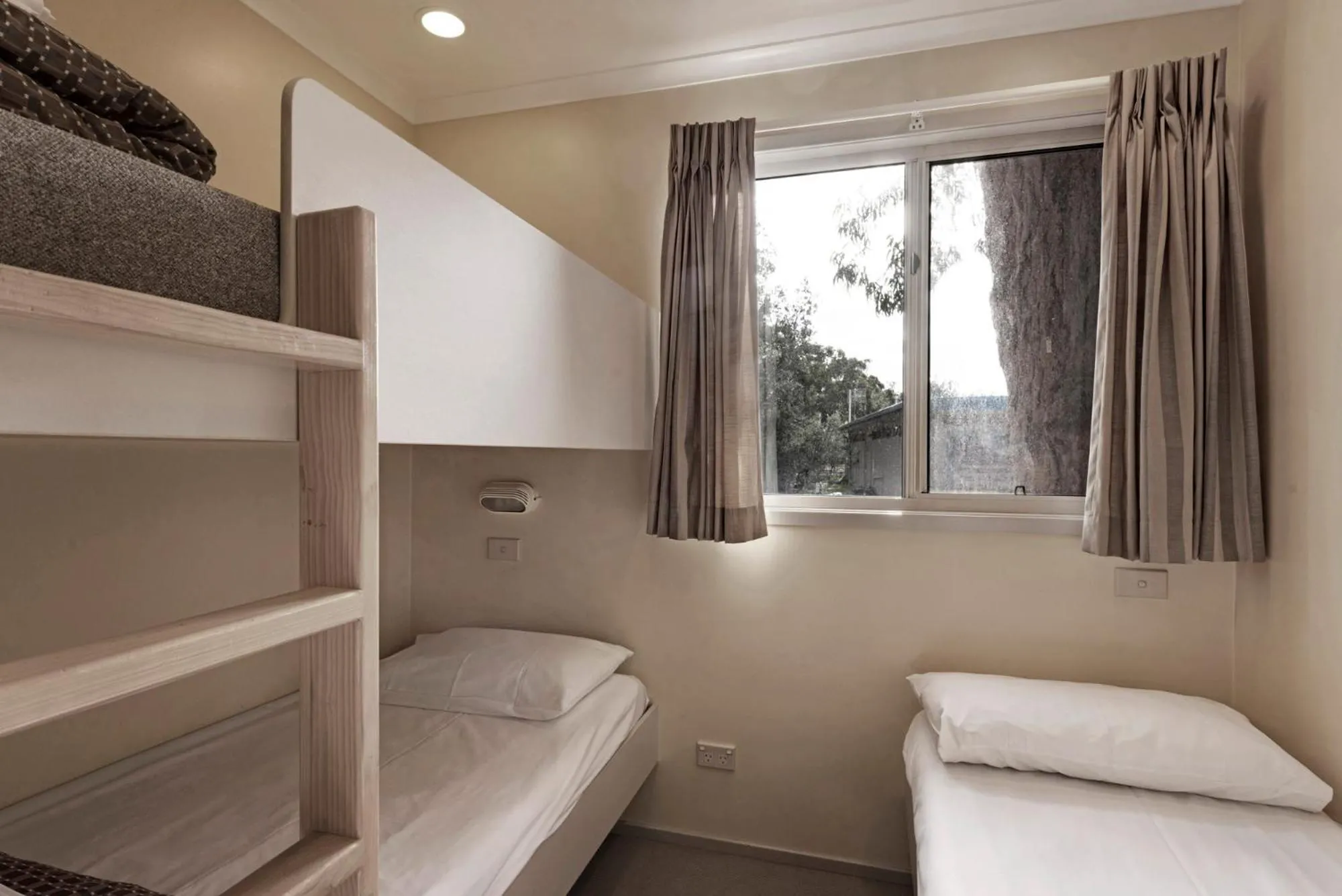 Bedroom, Bed in Discovery Parks - Pambula Beach