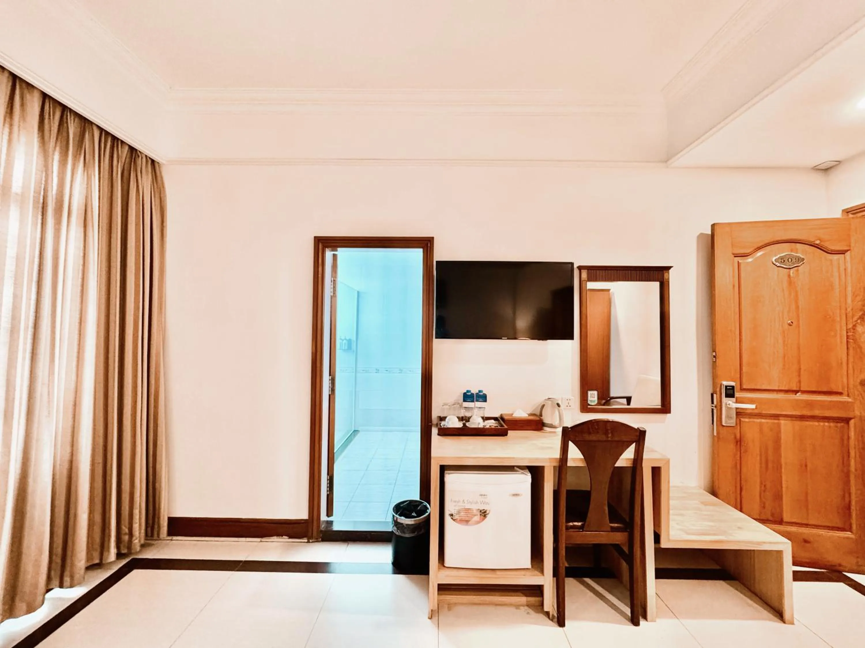 Facility for disabled guests, Bed in Hotel Sor