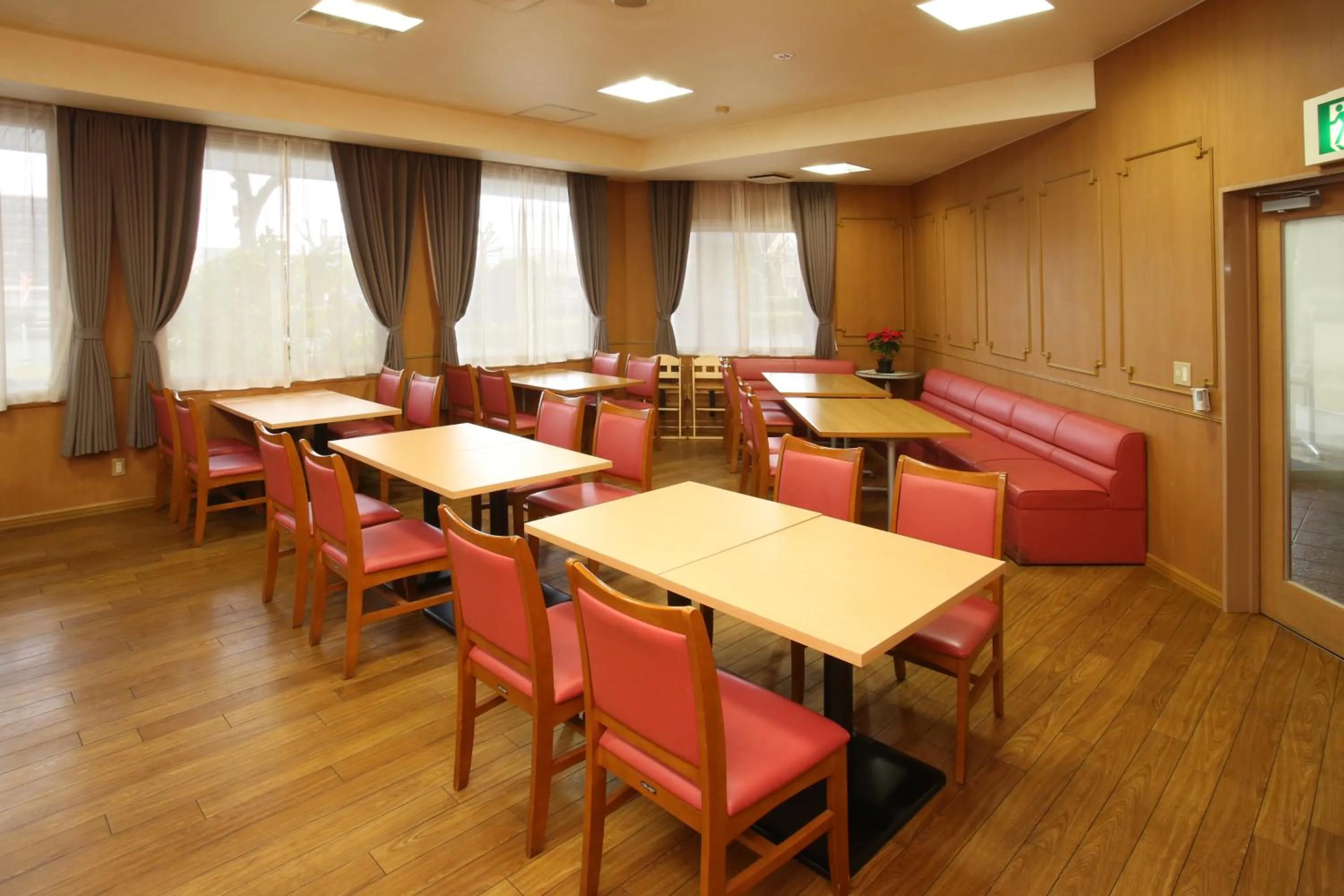 Restaurant/places to eat in Green Rich Hotel Aso Kumamoto Airport (Artificial hot spring Futamata Yunohana)