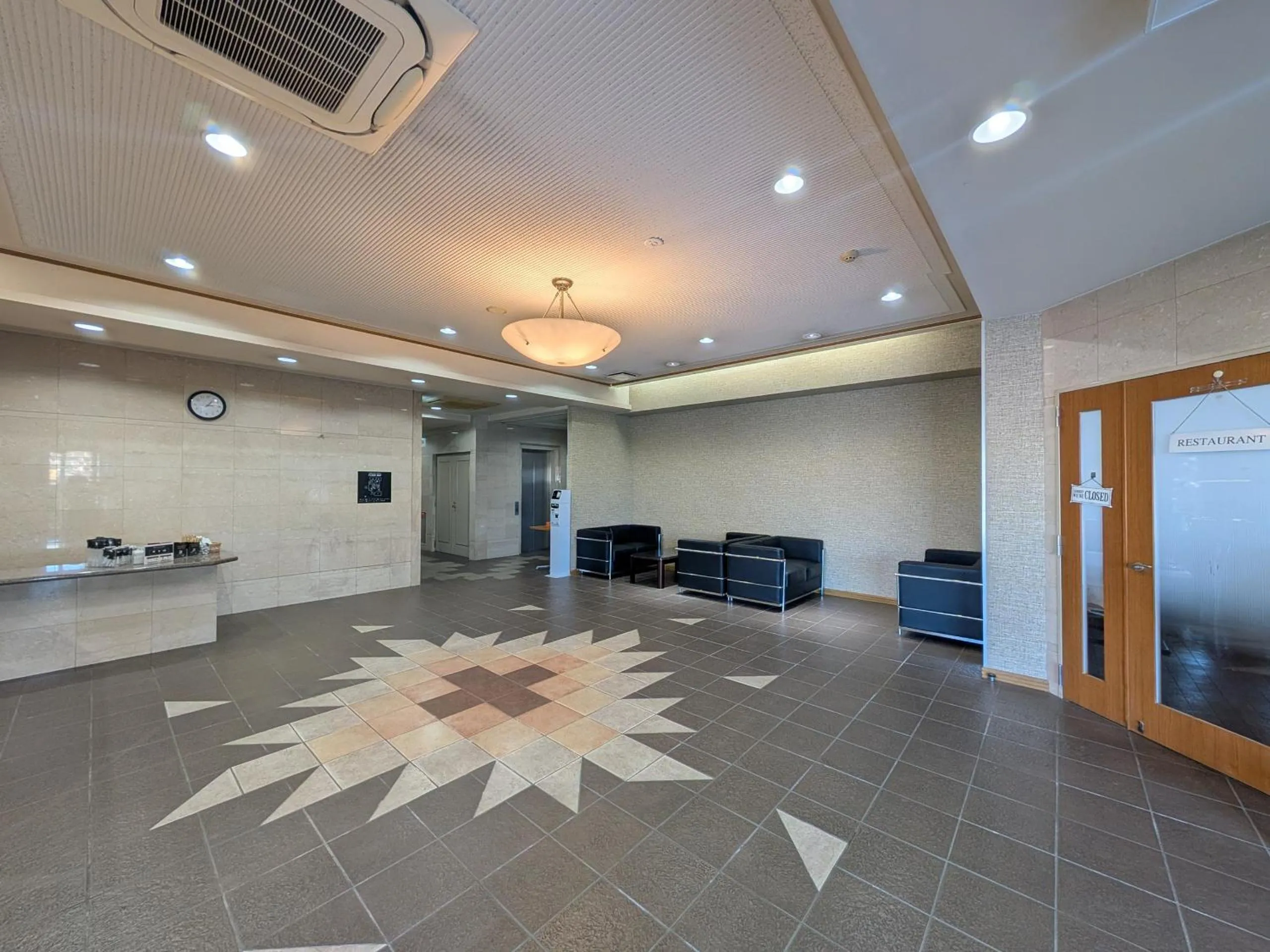 Lobby or reception in Green Rich Hotel Aso Kumamoto Airport (Artificial hot spring Futamata Yunohana)