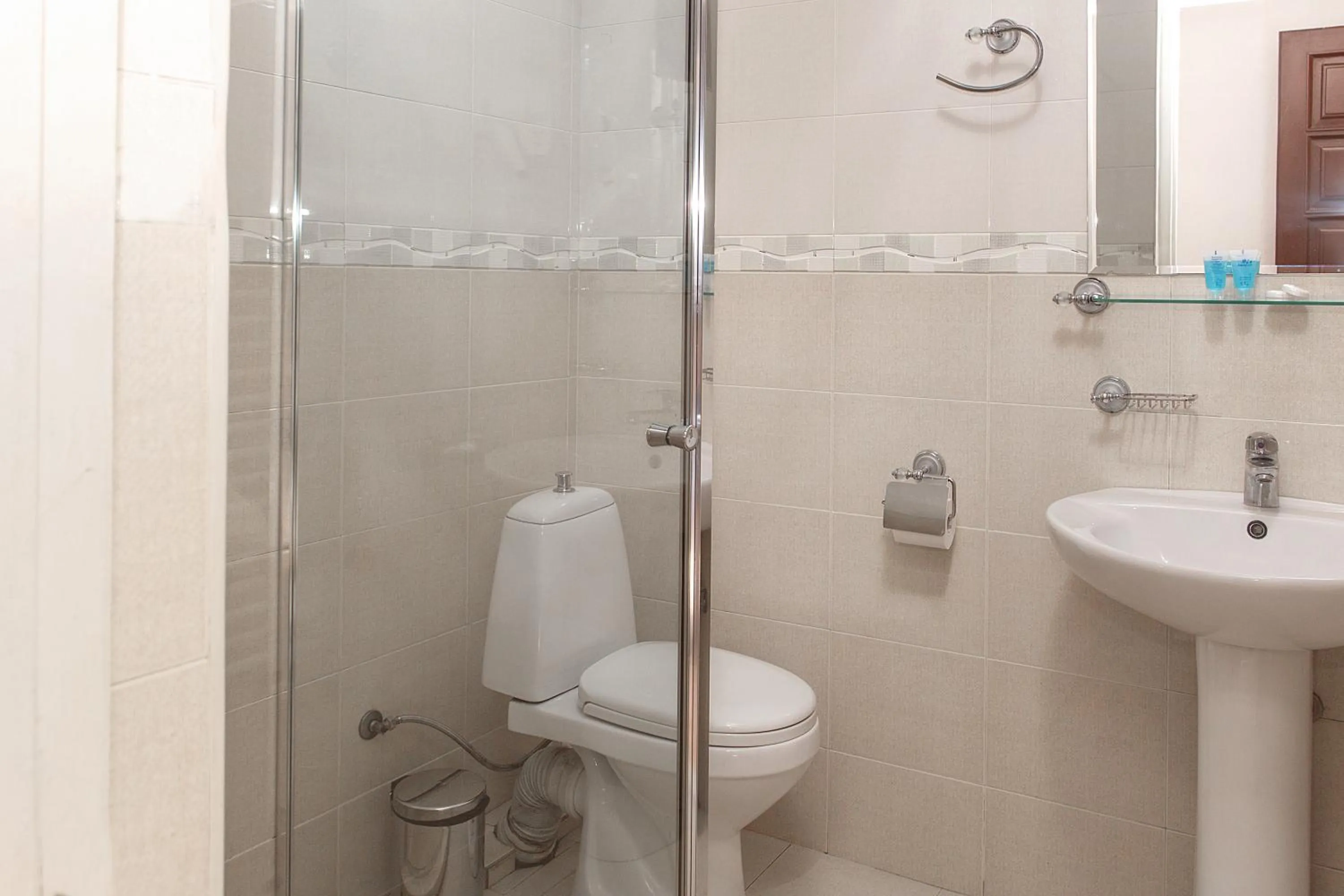 Toilet in Hotel Nata