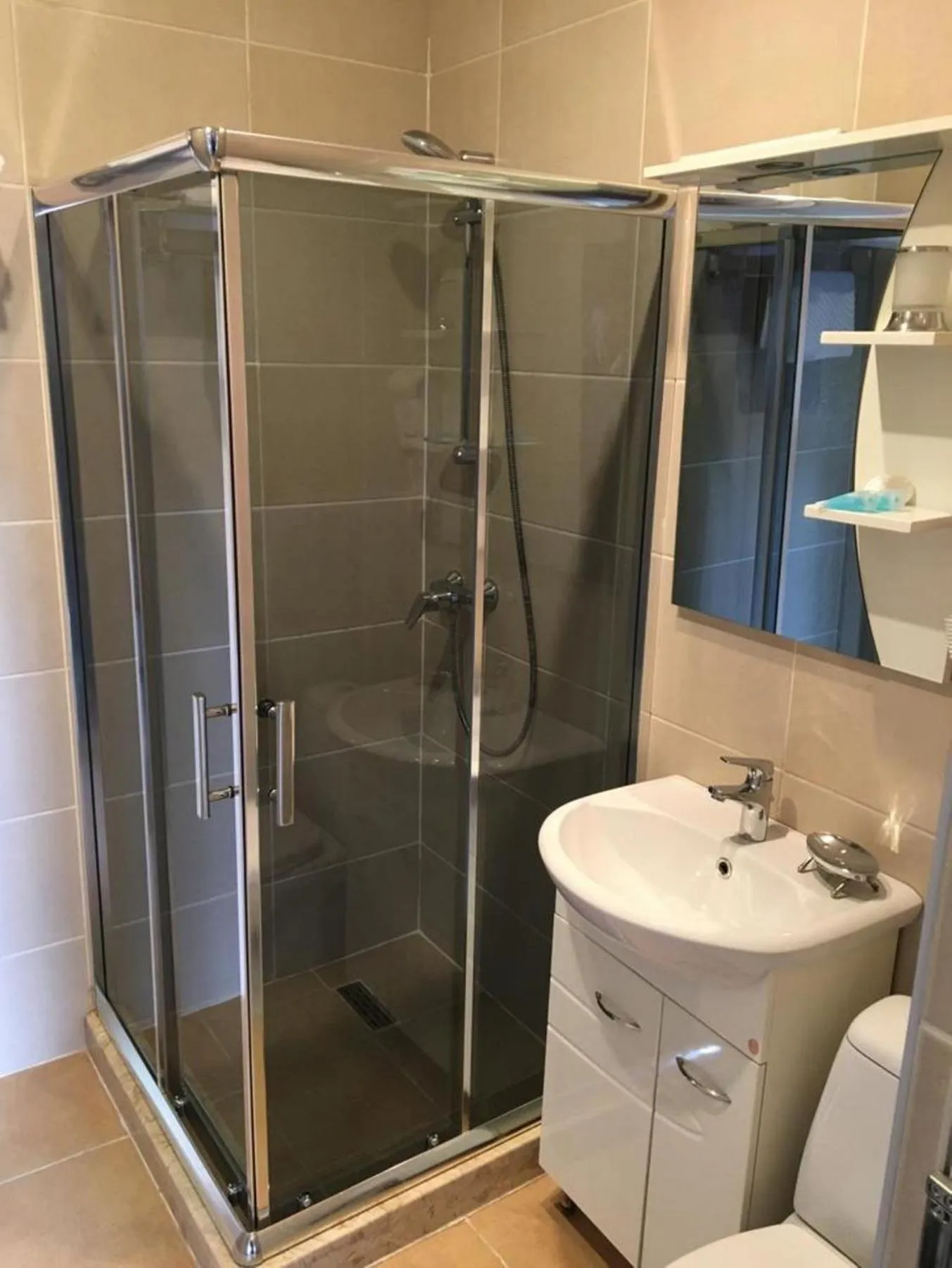 Bathroom in Hotel Nata