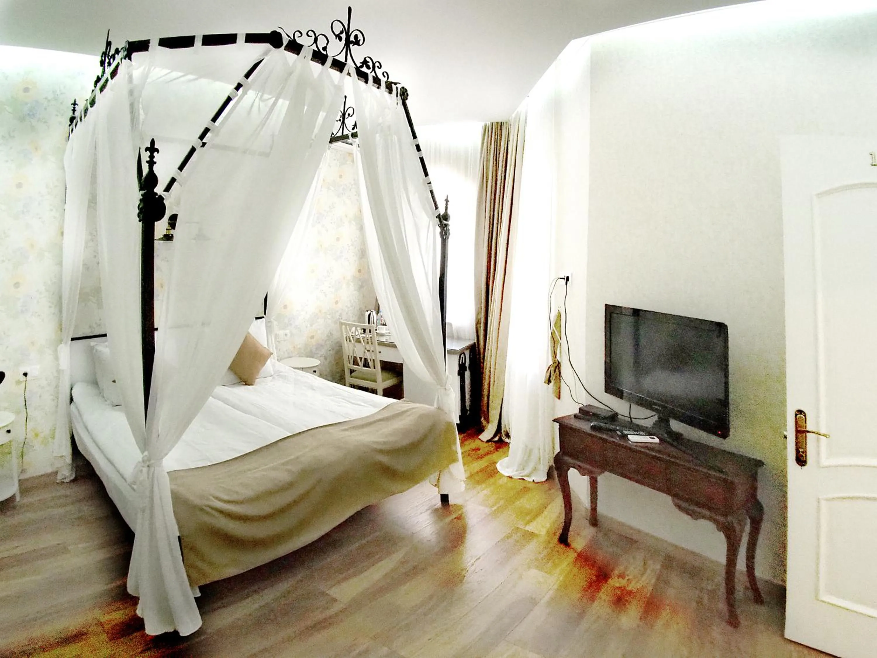 Photo of the whole room, Bed in Hotel Nata