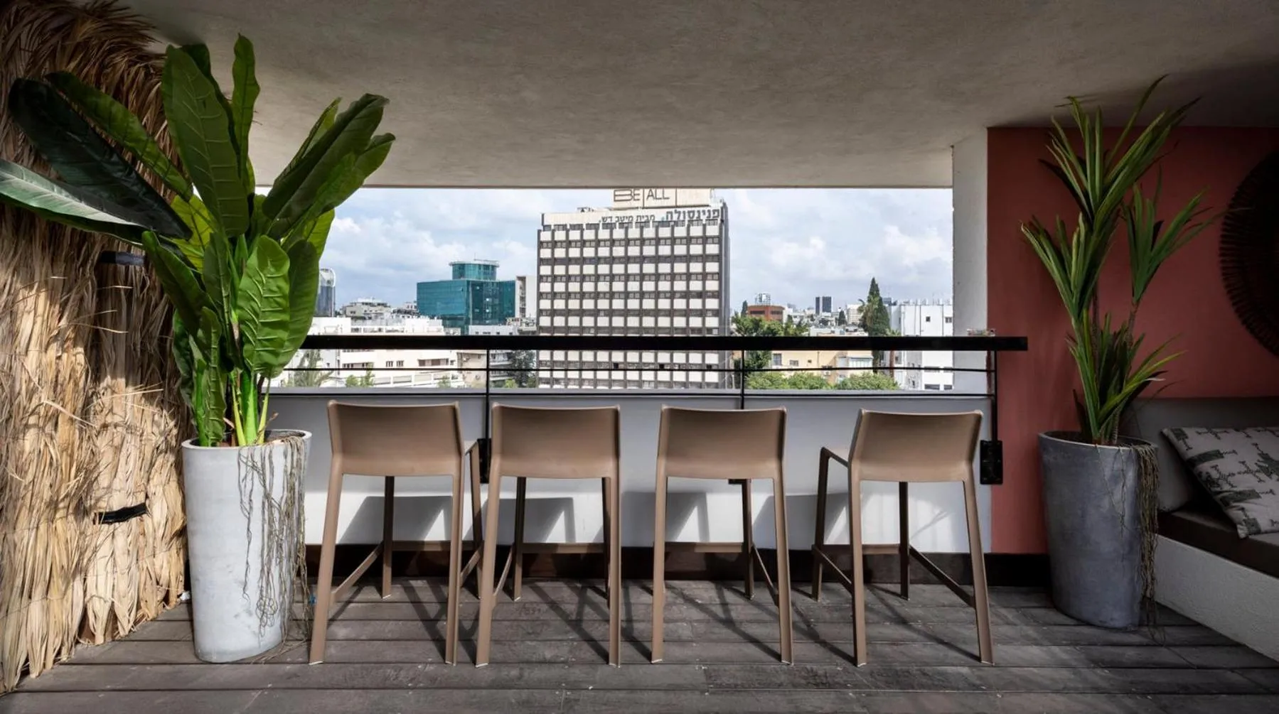 Balcony/Terrace in Penthouse 3BR near Rothschild bd by HolyGuest