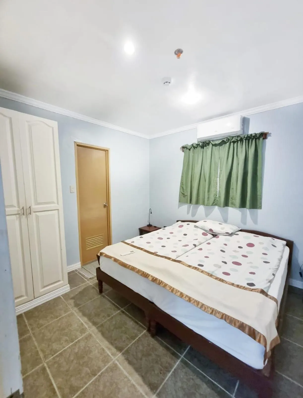 Bedroom, Bed in Nirvana Beach Resort