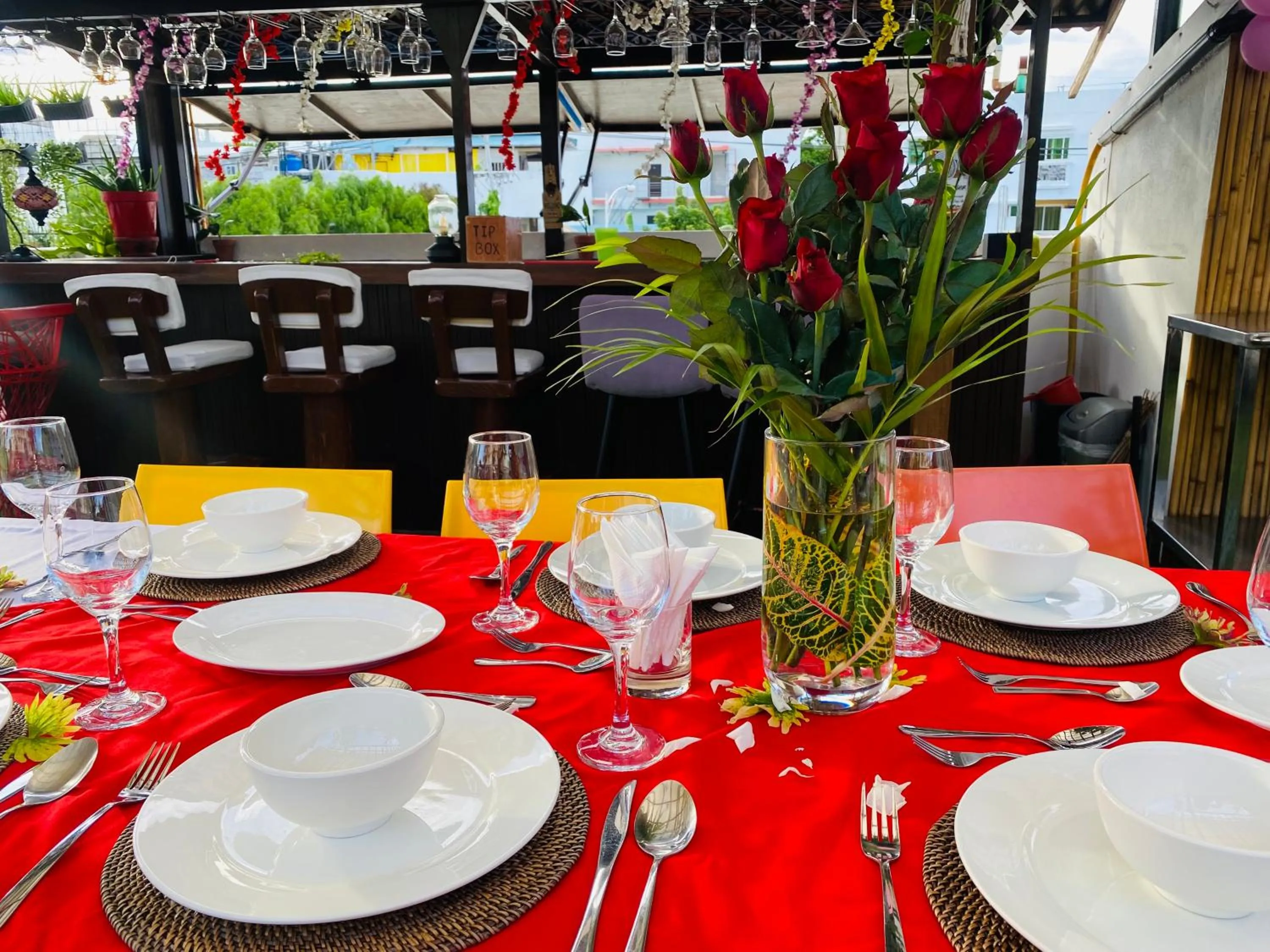 Restaurant/places to eat in Nirvana Beach Resort