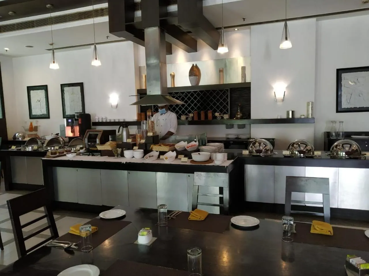 Breakfast in The Palms Town & Country Club - Resort