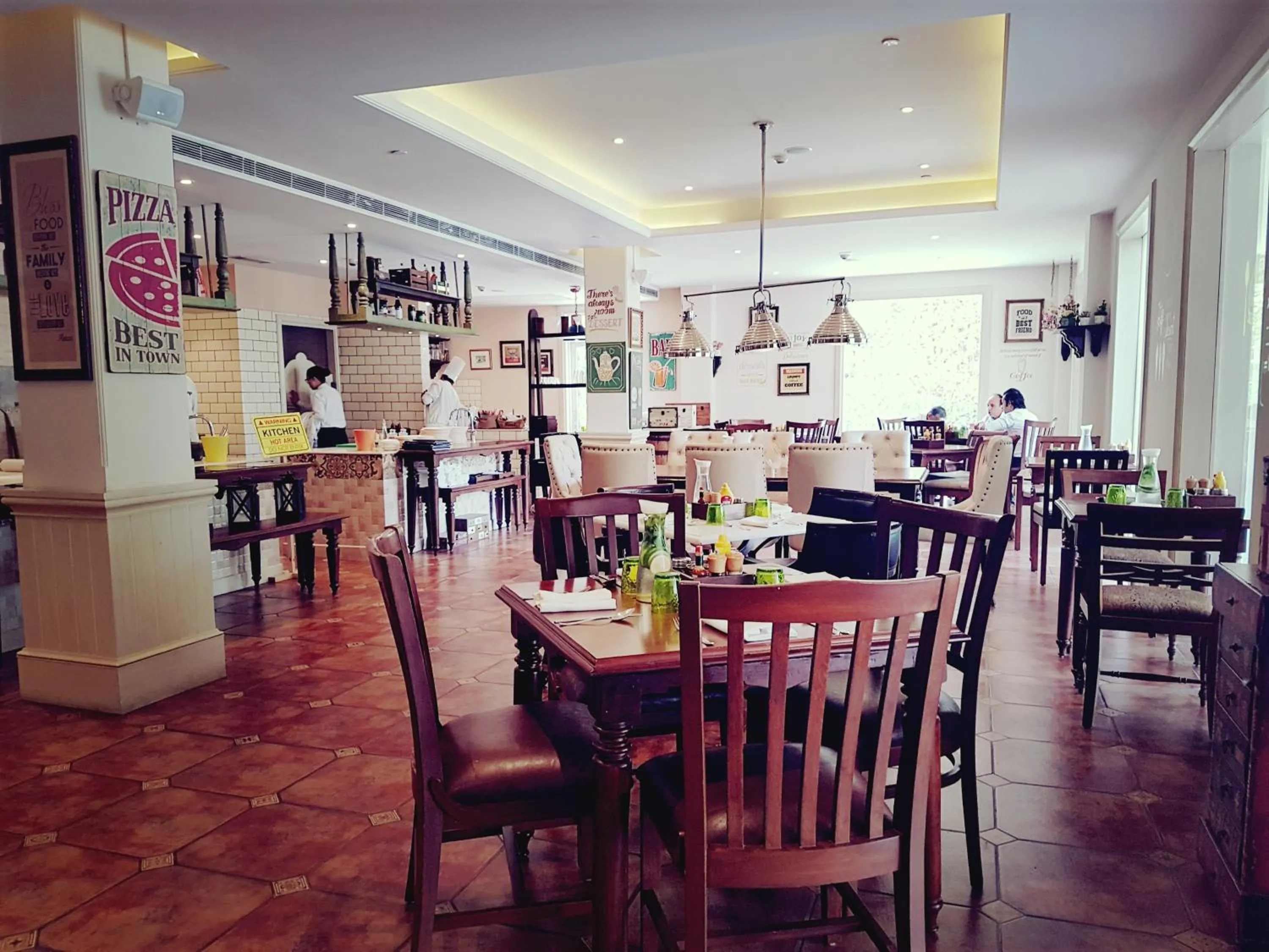 Restaurant/places to eat in The Palms Town & Country Club - Resort