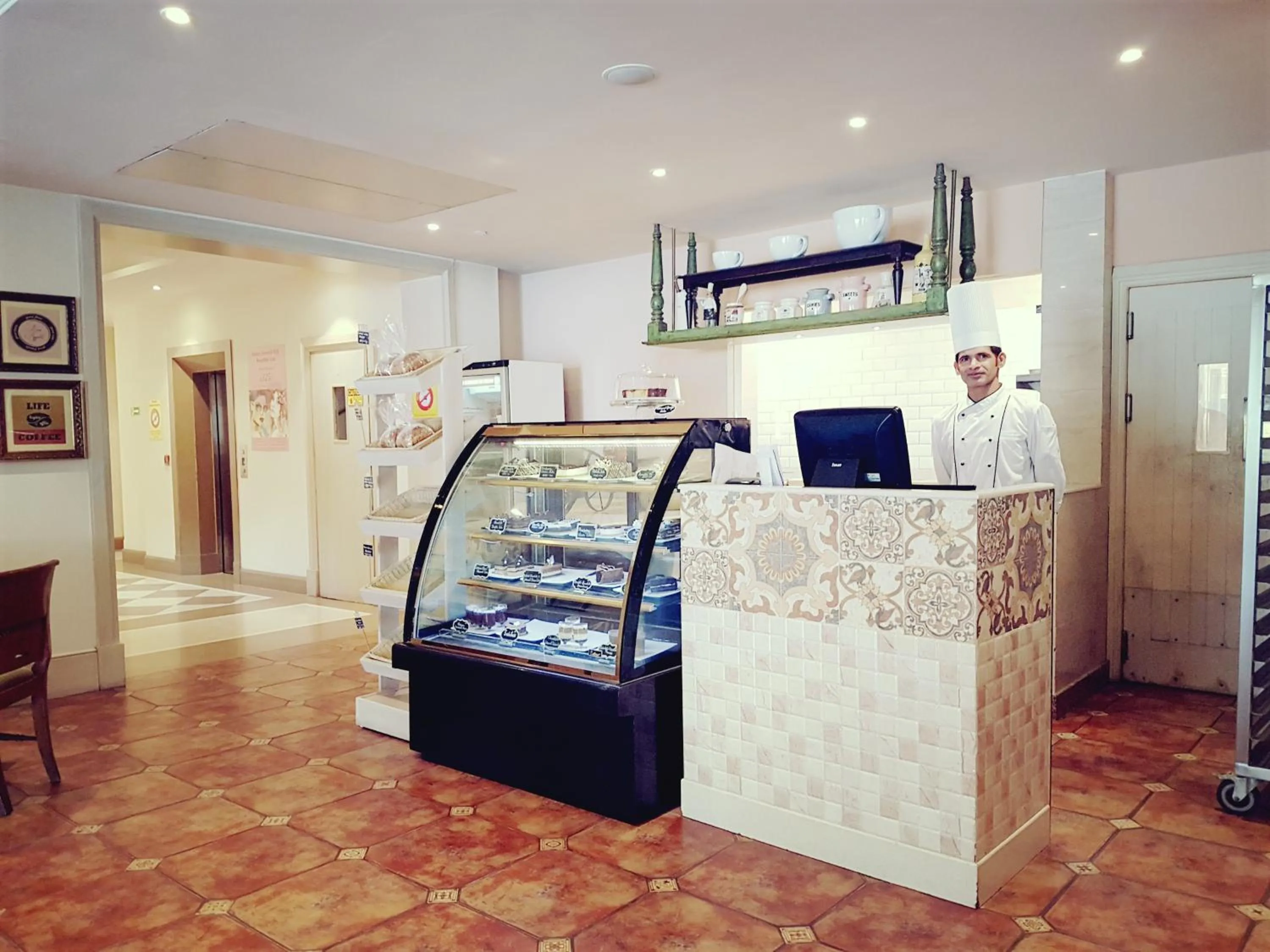 Restaurant/places to eat in The Palms Town & Country Club - Resort