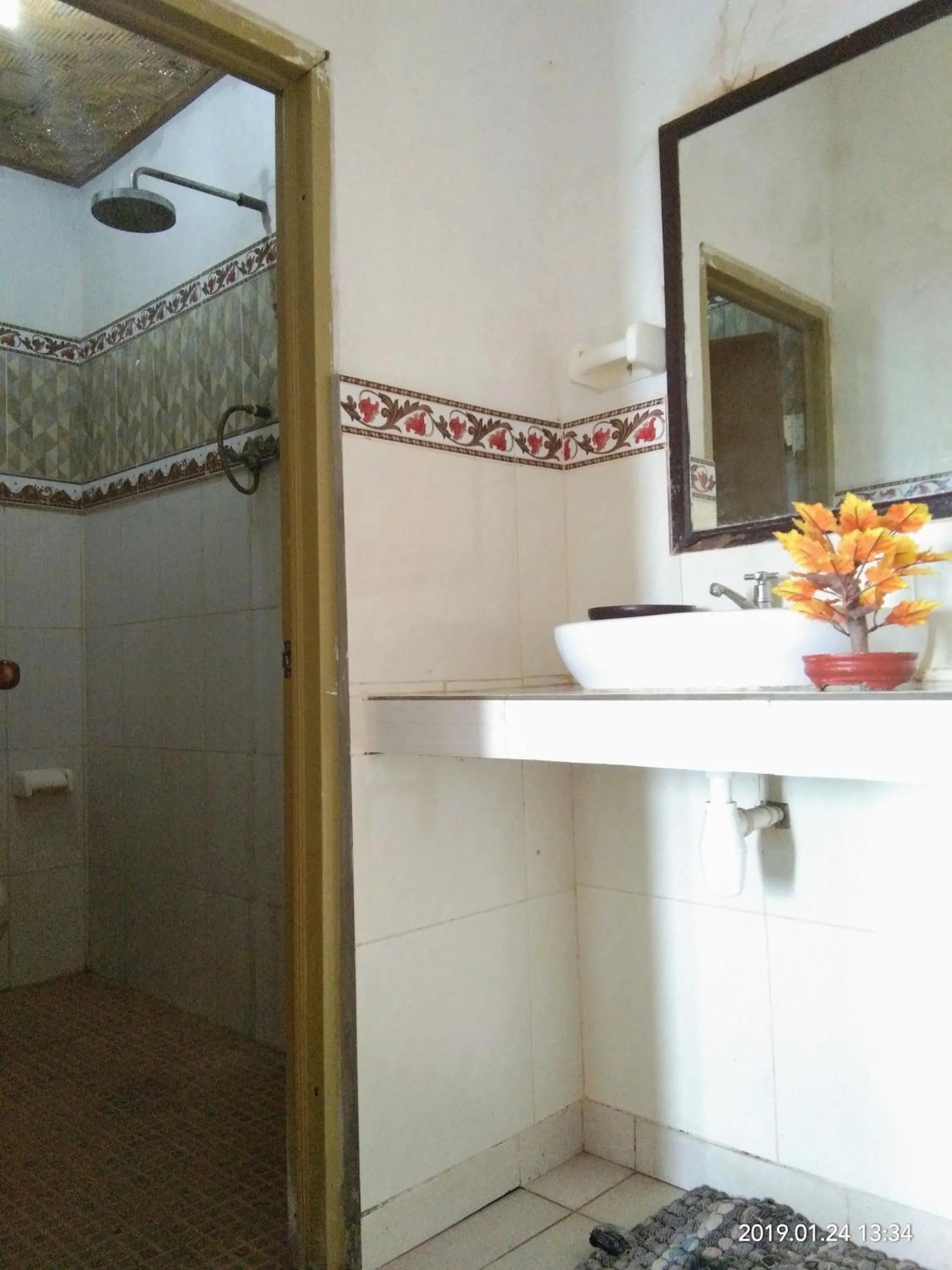 Bathroom in Bukit Indah Homestay