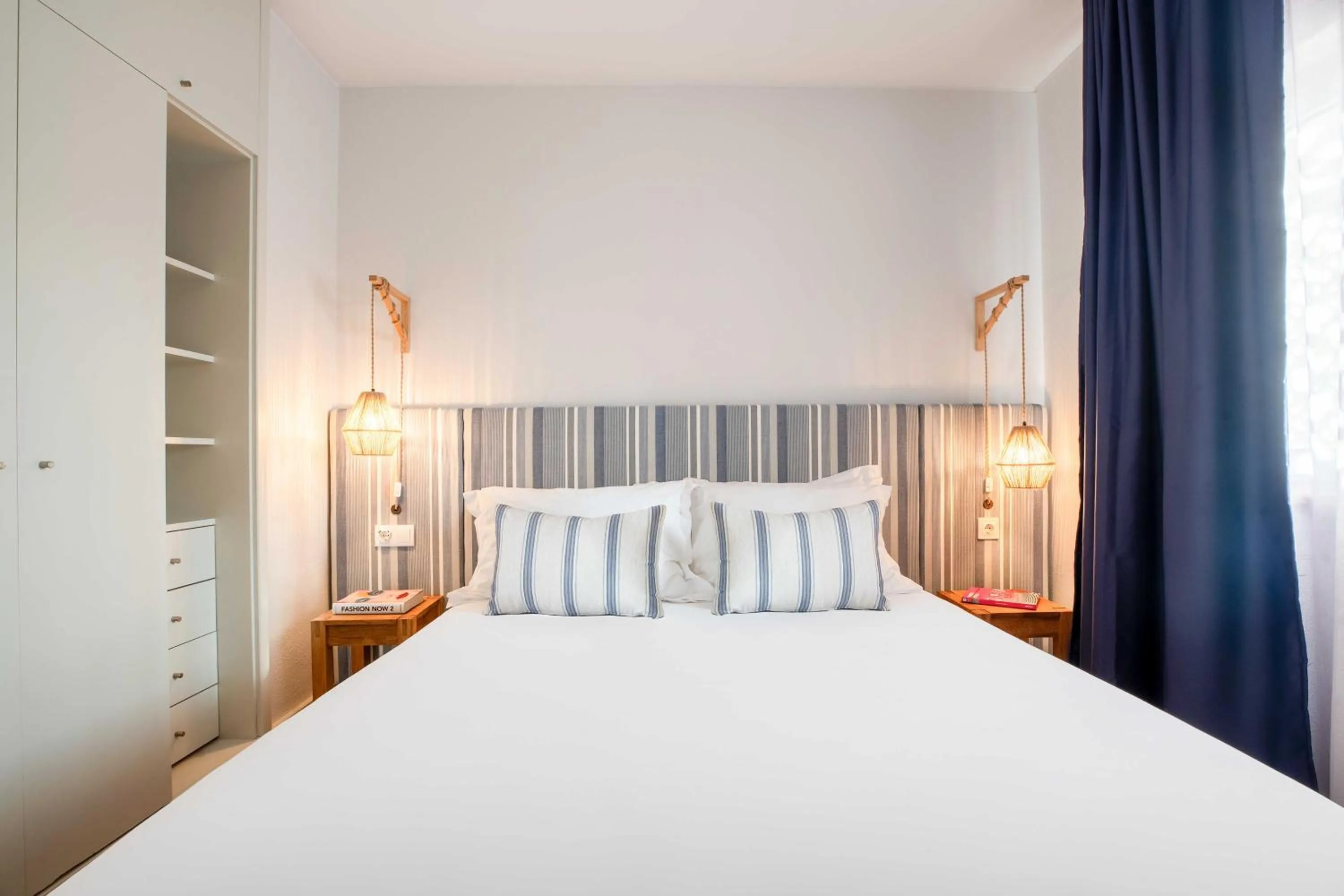 Bedroom, Bed in Aqualuz Lagos by The Editory