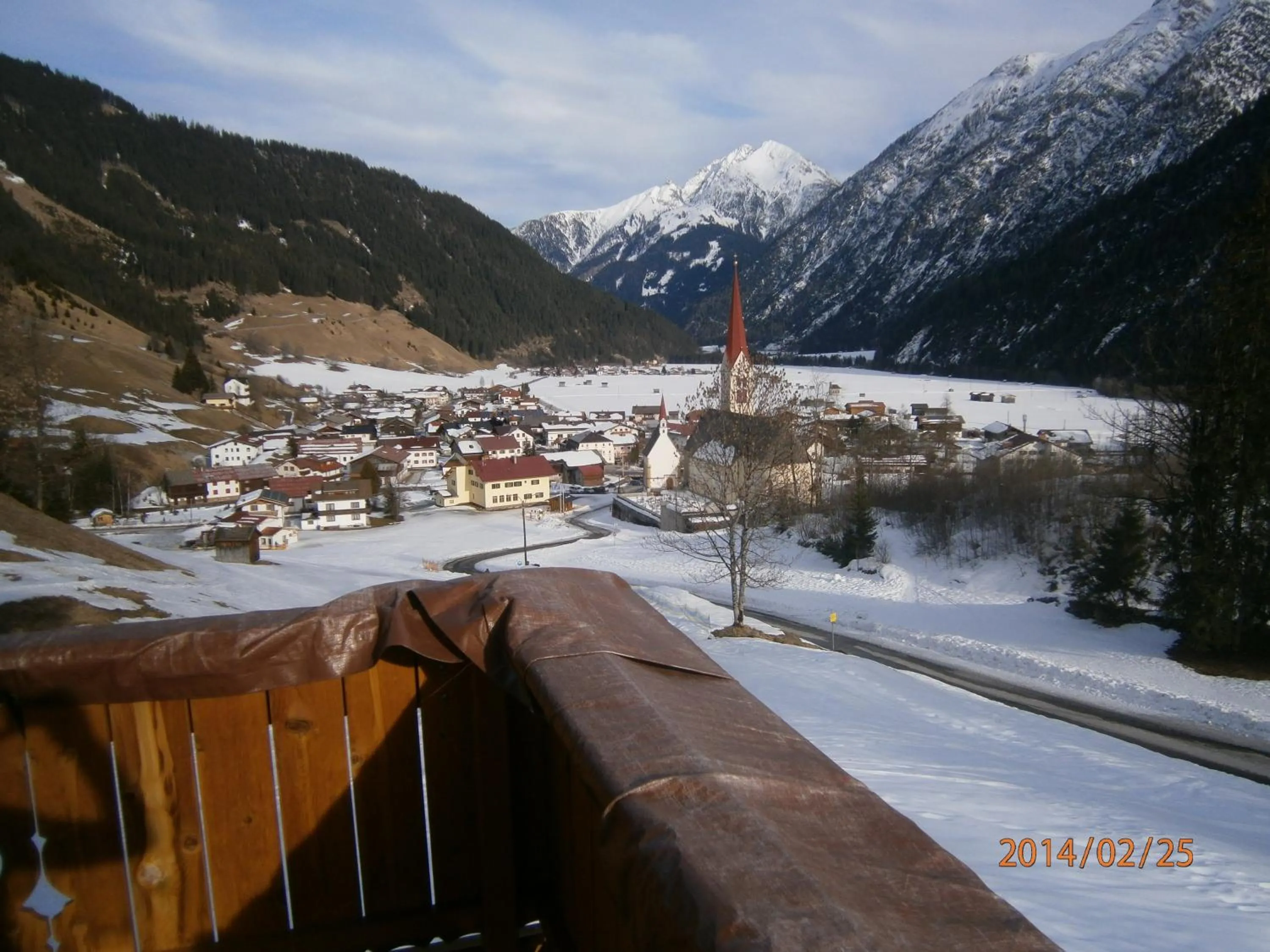 Mountain view in Alpenview Lechtal