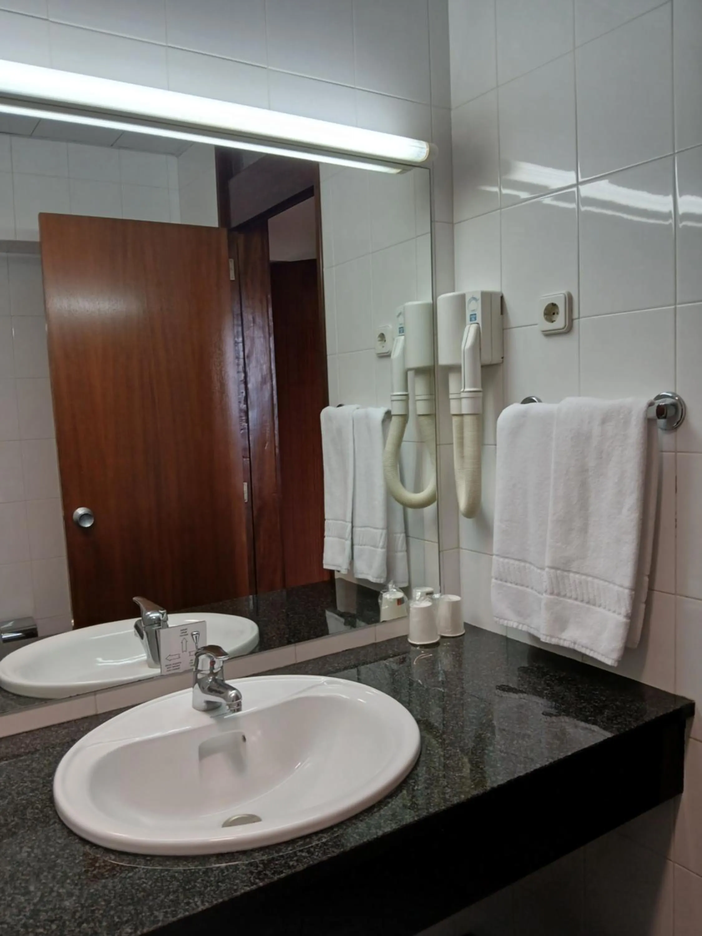 Bathroom in Hotel Senhora do Castelo