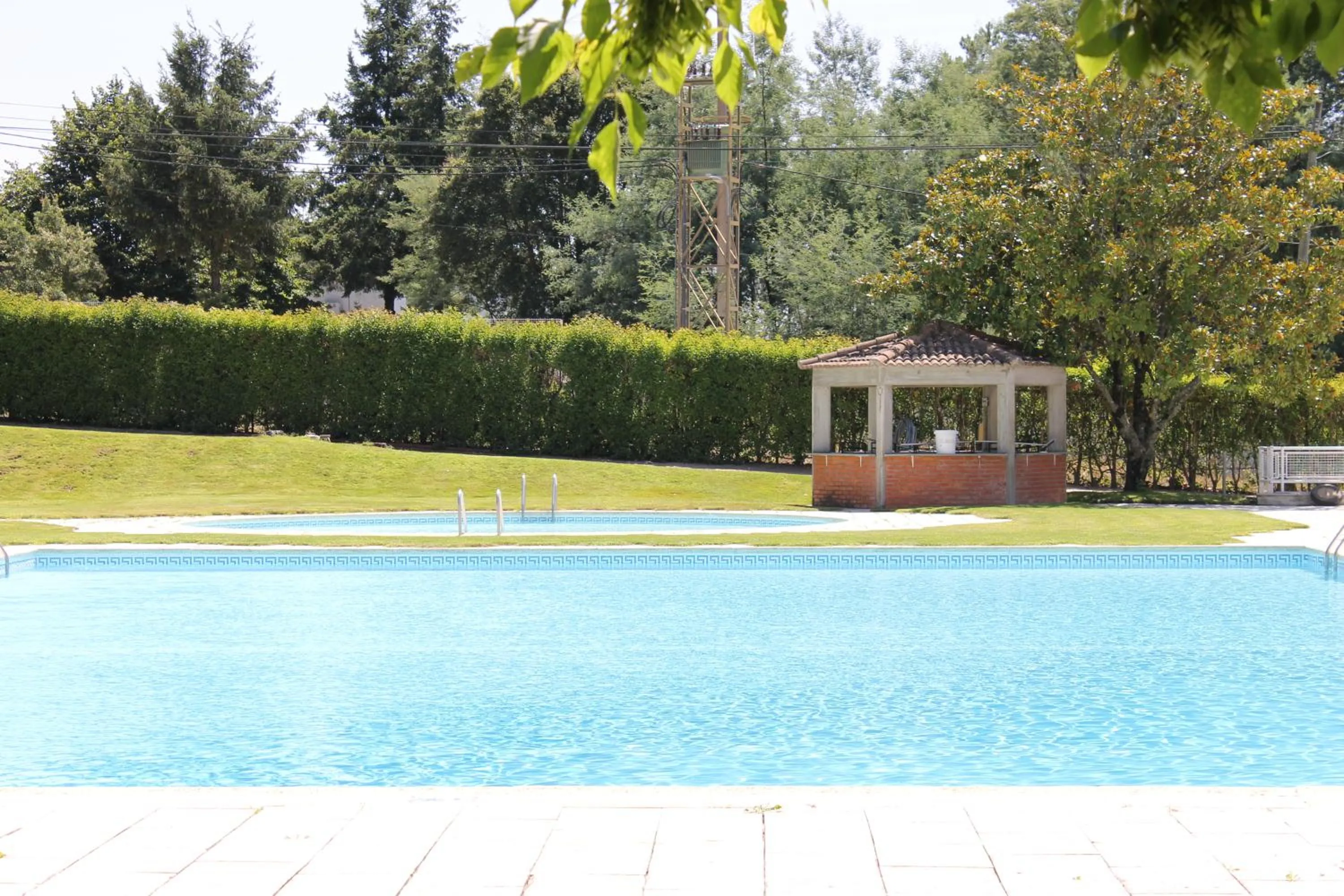 Swimming pool in Hotel Senhora do Castelo