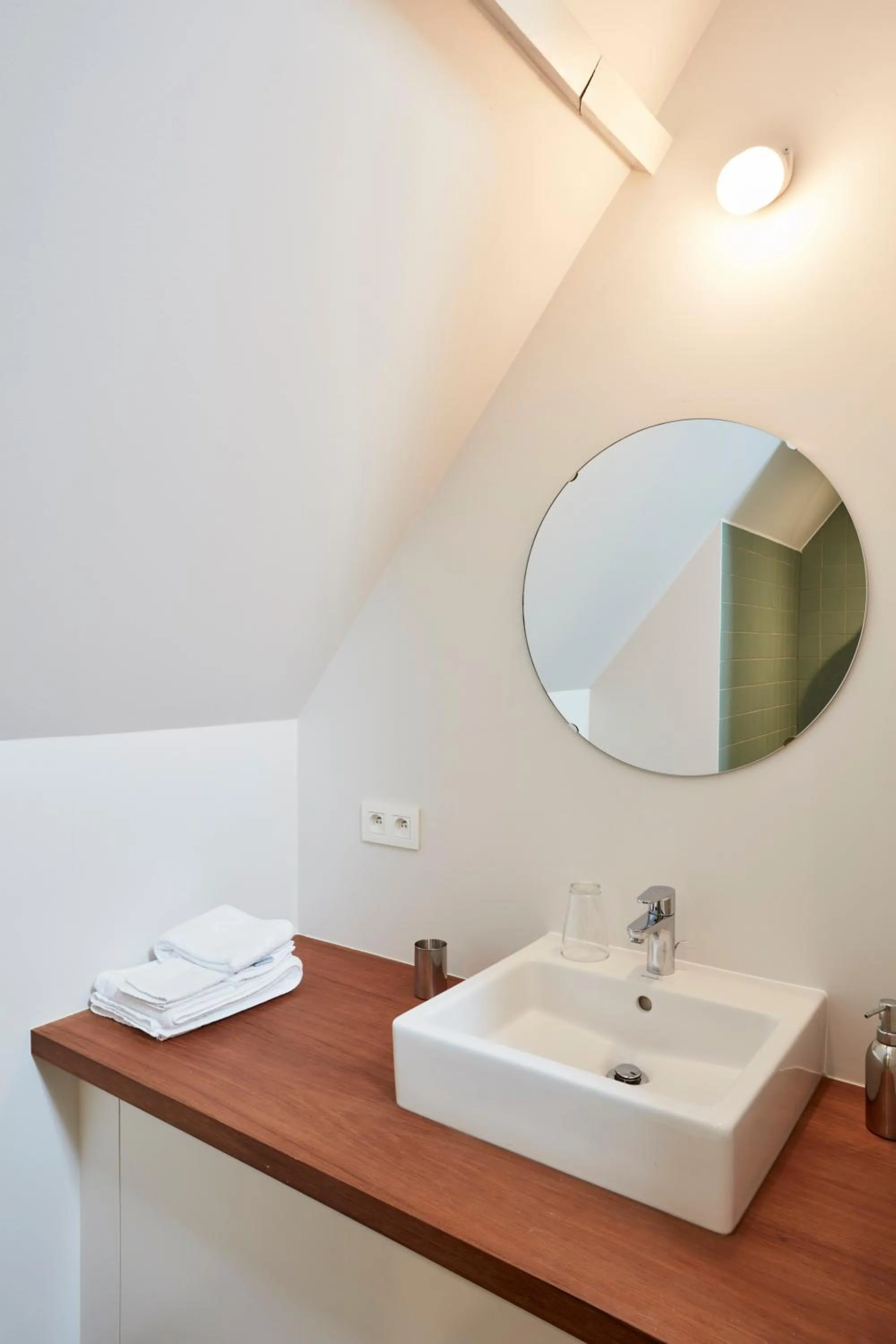 Shower in B&B De Deugdzonde