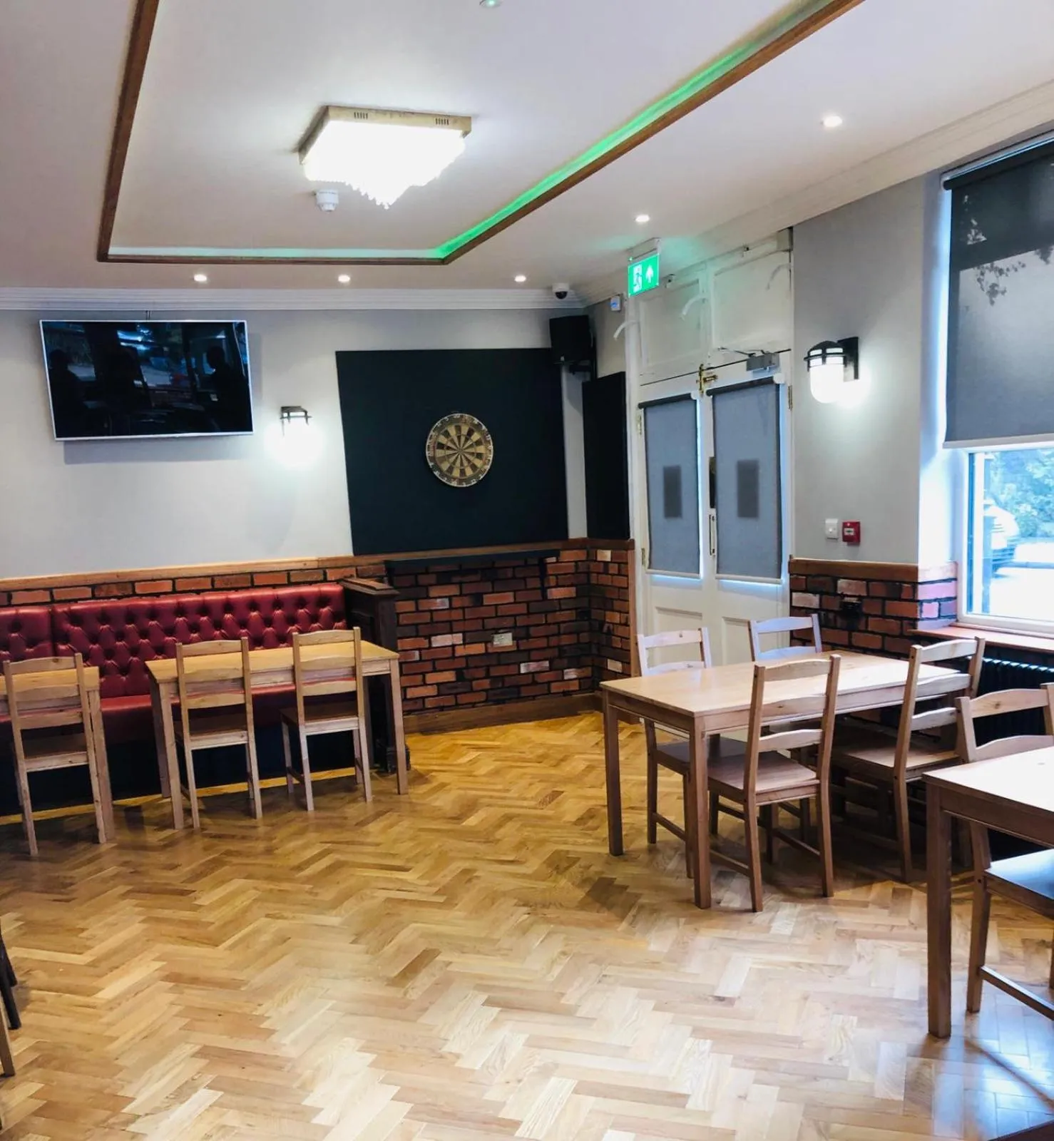 TV and multimedia in The Six Bells Hotel