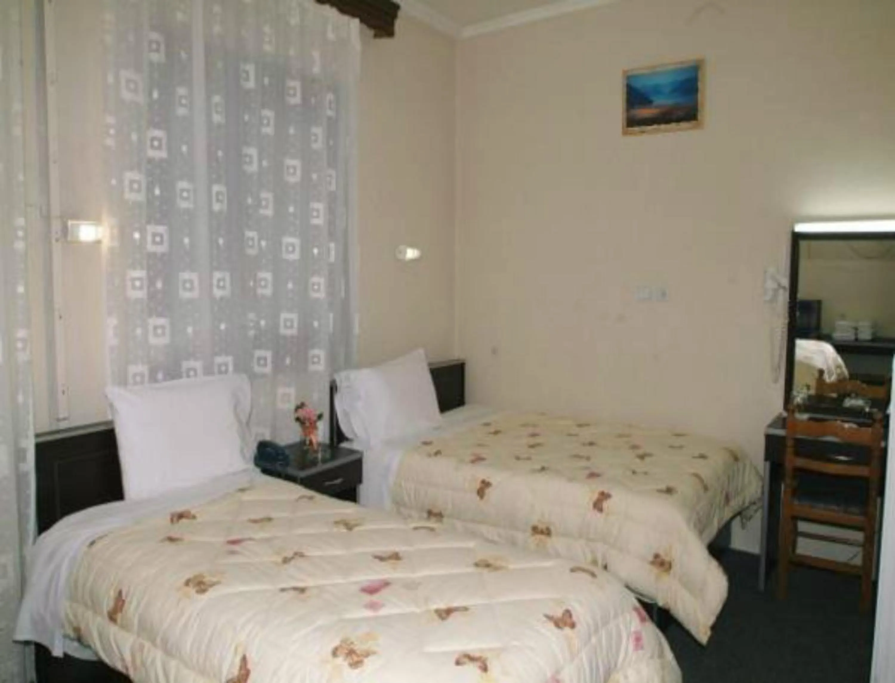 Bed in Hotel Hellinis