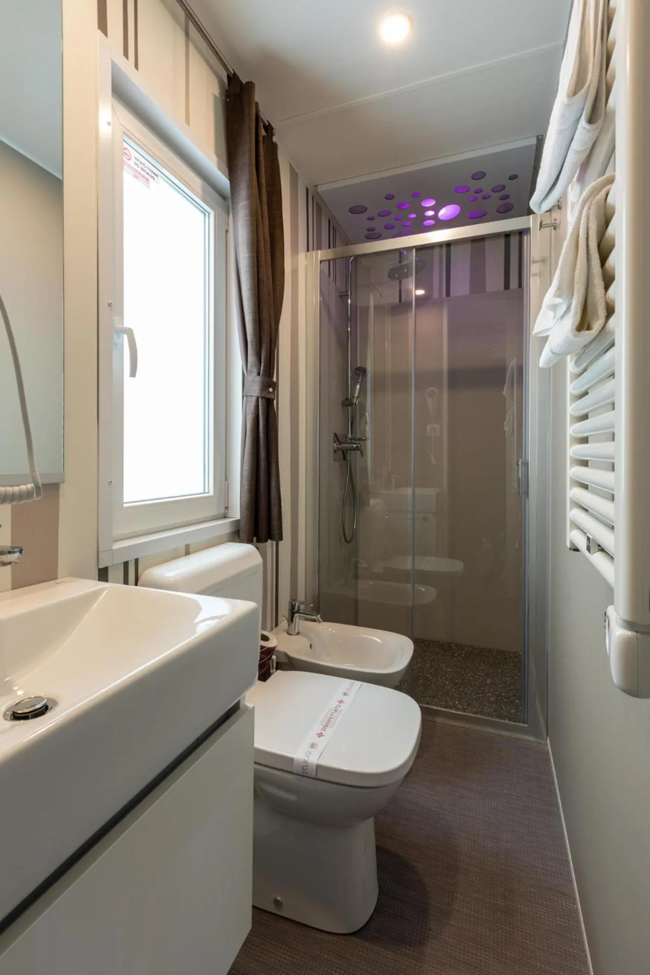 Shower in Villaggio Turistico Internazionale