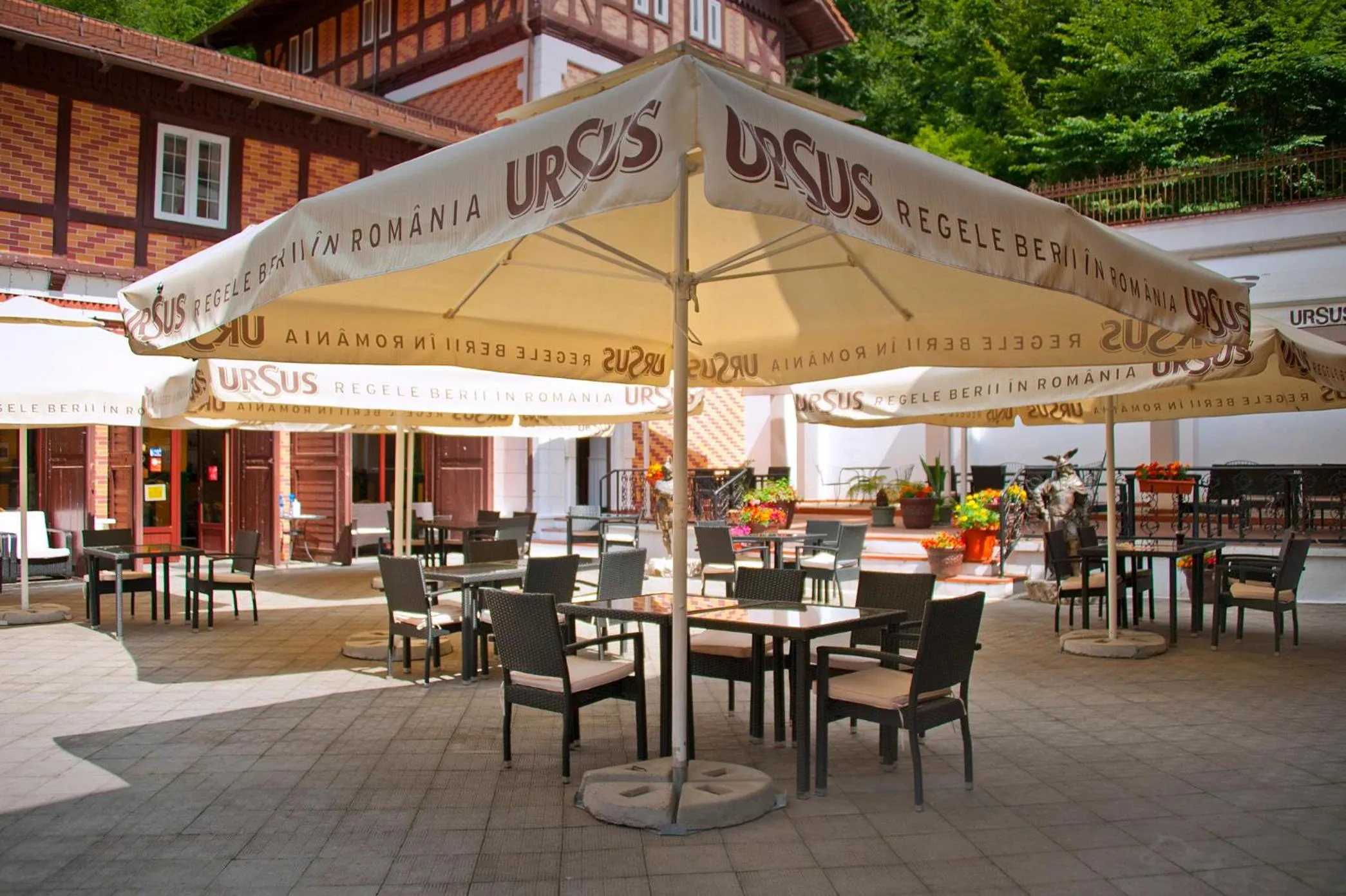 Day in Hotel Bastion