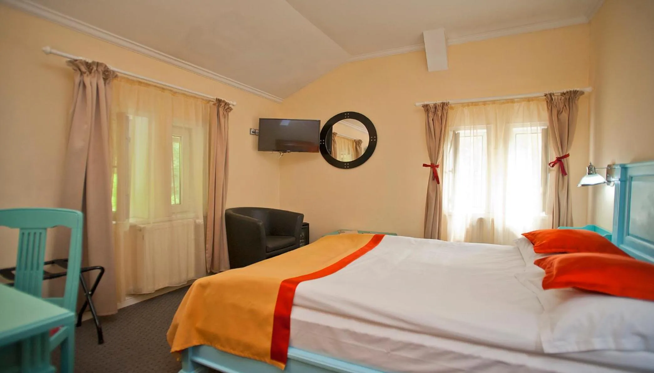 On site, Bed in Hotel Bastion