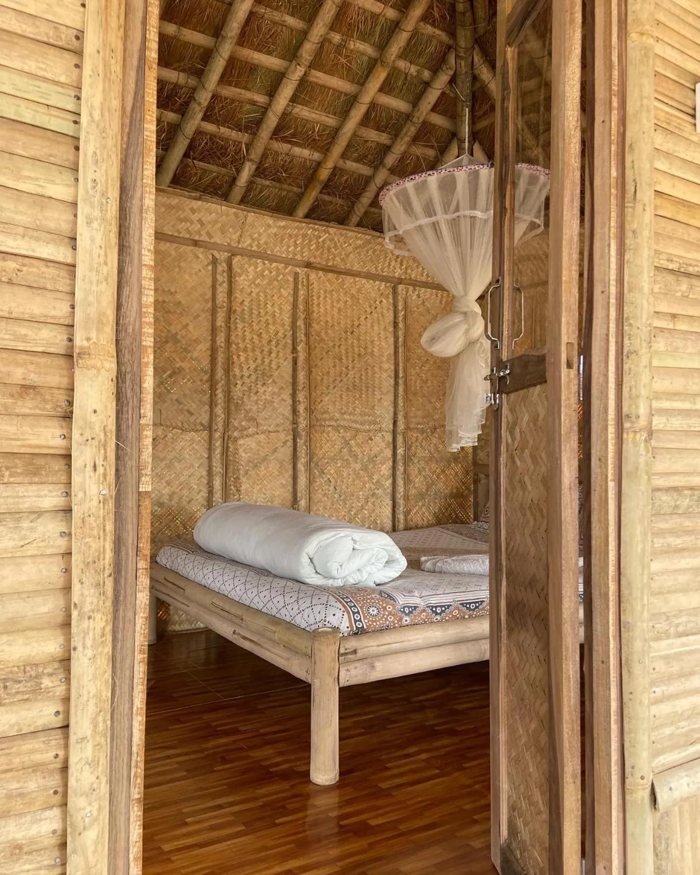 Double or Twin Room with Balcony - single occupancy in Happy Lemon Tree lodge